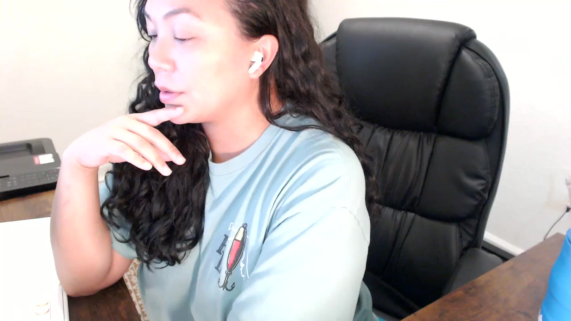 Gallery image thumbnail from MickaylaStar's myfreecams stream on, 11/06/2025, 19:59 image 13 of 20