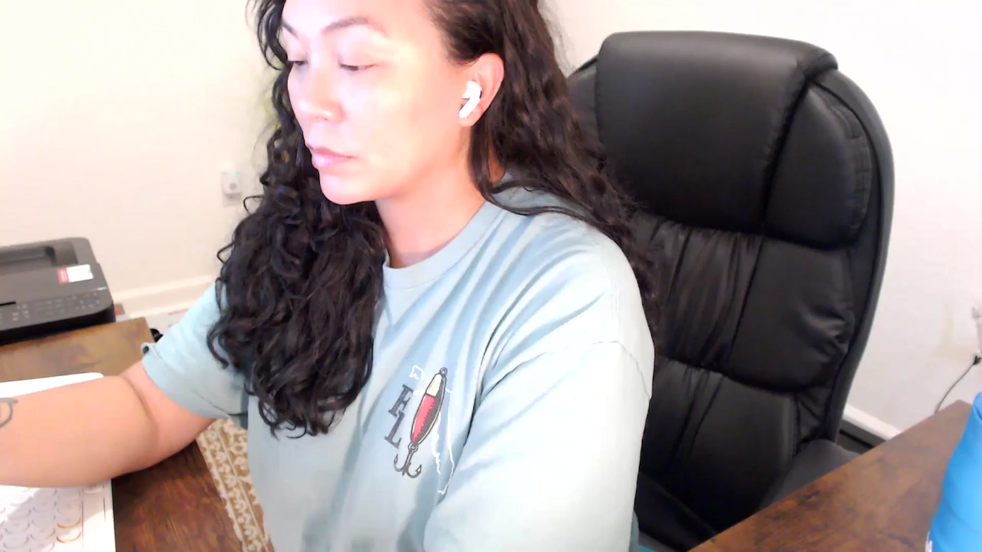 Gallery image thumbnail from MickaylaStar's myfreecams stream on, 11/06/2025, 19:59 image 17 of 20
