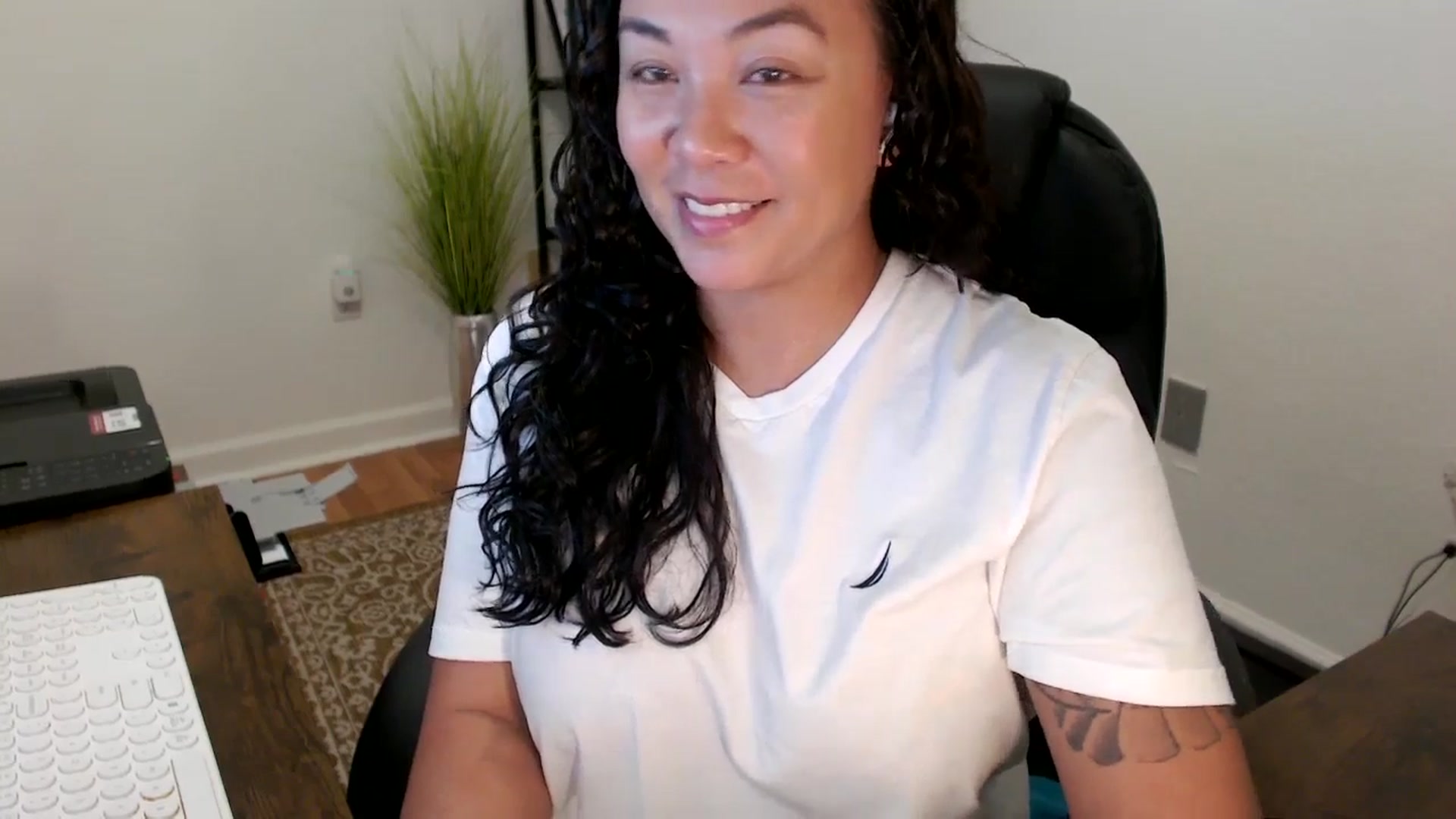 Gallery image thumbnail from MickaylaStar's myfreecams stream on, 11/07/2025, 15:45 image 19 of 20