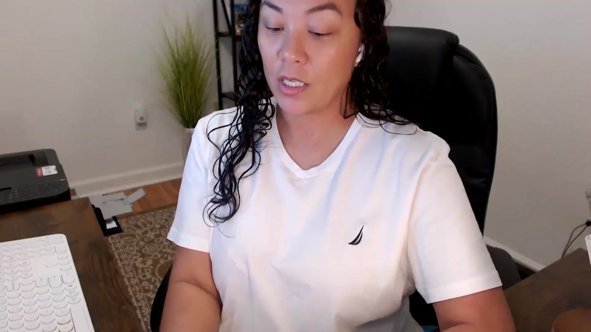 Gallery image thumbnail from MickaylaStar's myfreecams stream on, 11/07/2025, 15:45 image 1 of 20