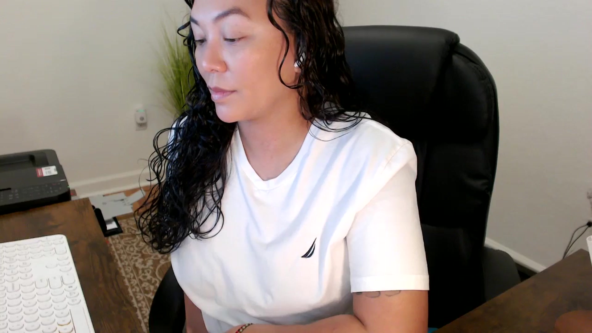 Gallery image thumbnail from MickaylaStar's myfreecams stream on, 11/07/2025, 15:45 image 6 of 20