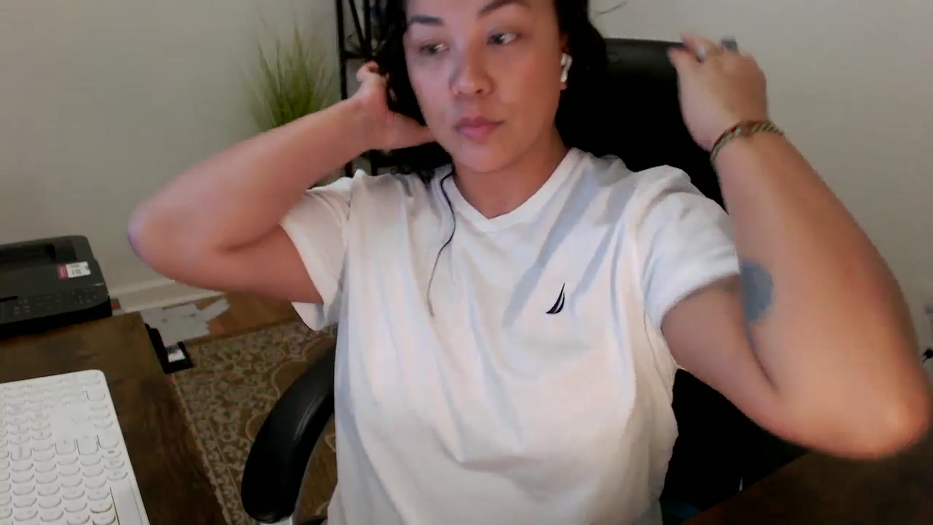 Gallery image thumbnail from MickaylaStar's myfreecams stream on, 11/07/2025, 15:45 image 14 of 20