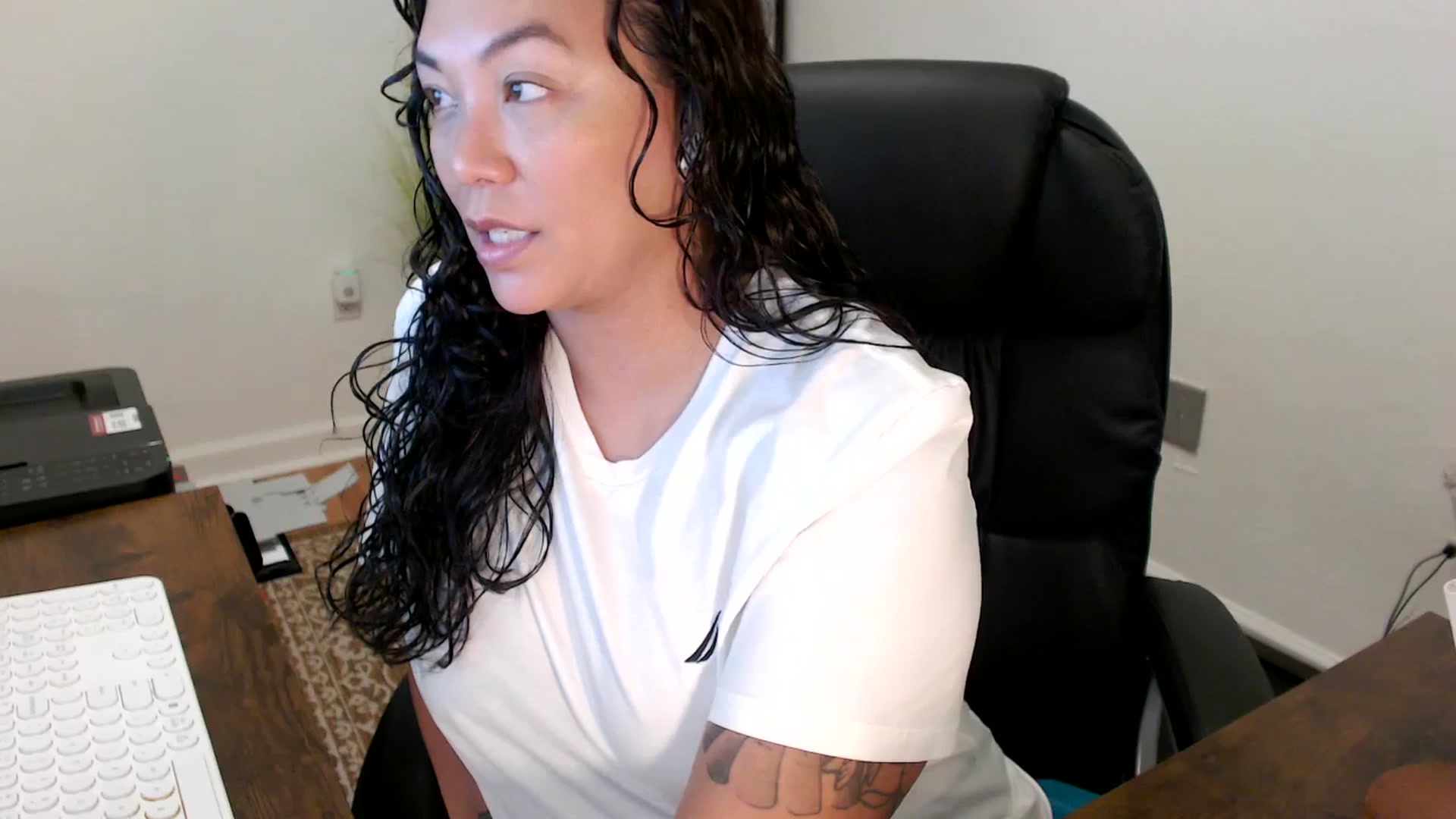 Gallery image thumbnail from MickaylaStar's myfreecams stream on, 11/07/2025, 15:45 image 9 of 20