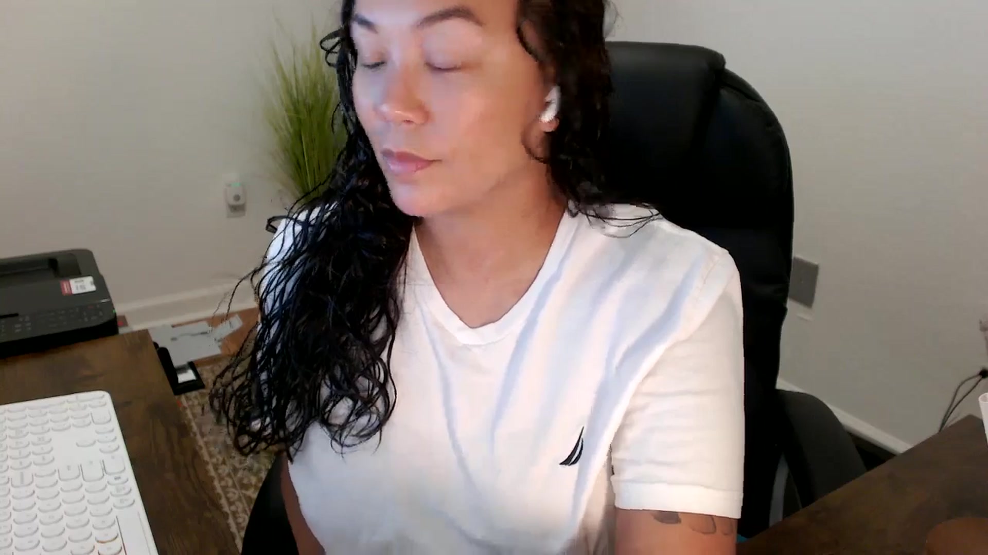 Gallery image thumbnail from MickaylaStar's myfreecams stream on, 11/07/2025, 15:45 image 2 of 20