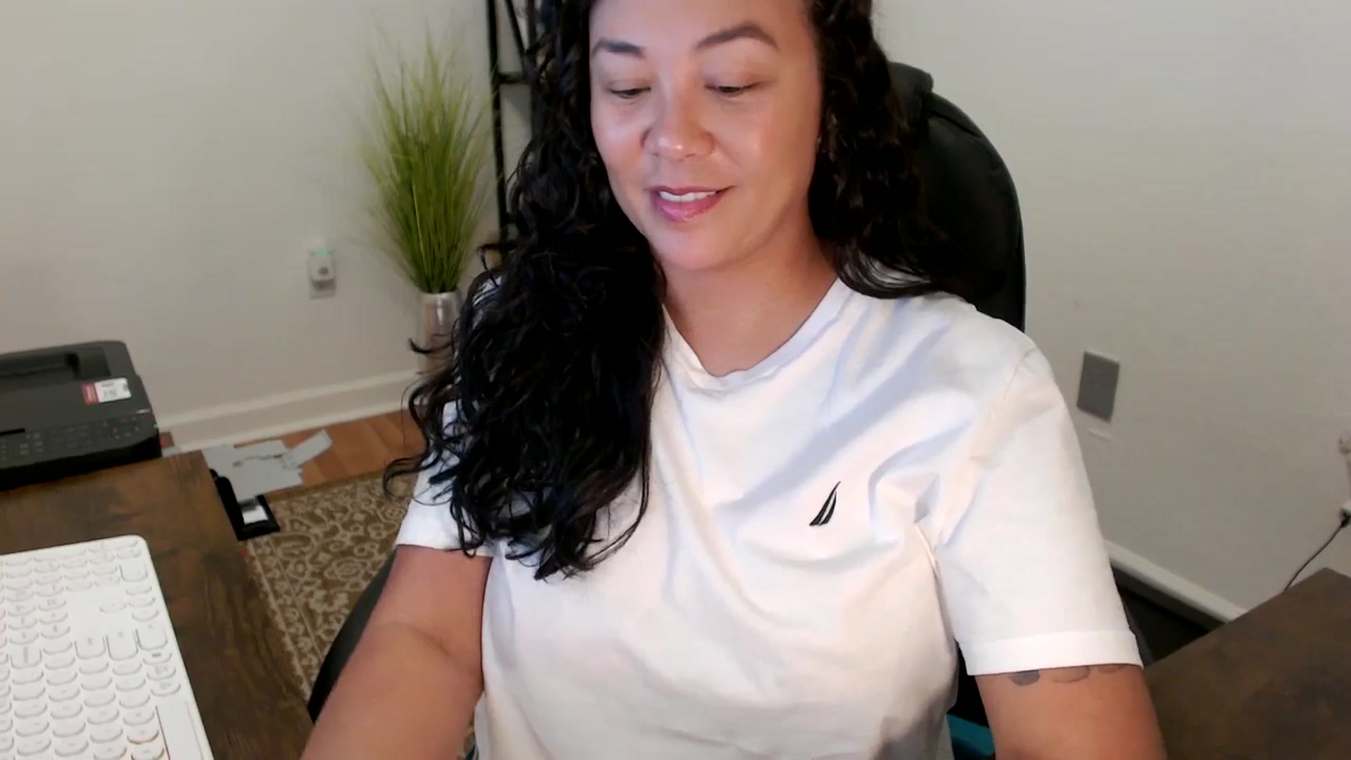 Gallery image thumbnail from MickaylaStar's myfreecams stream on, 11/07/2025, 17:16 image 13 of 20