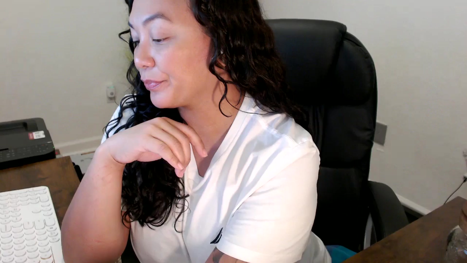 Gallery image thumbnail from MickaylaStar's myfreecams stream on, 11/07/2025, 18:06 image 4 of 20