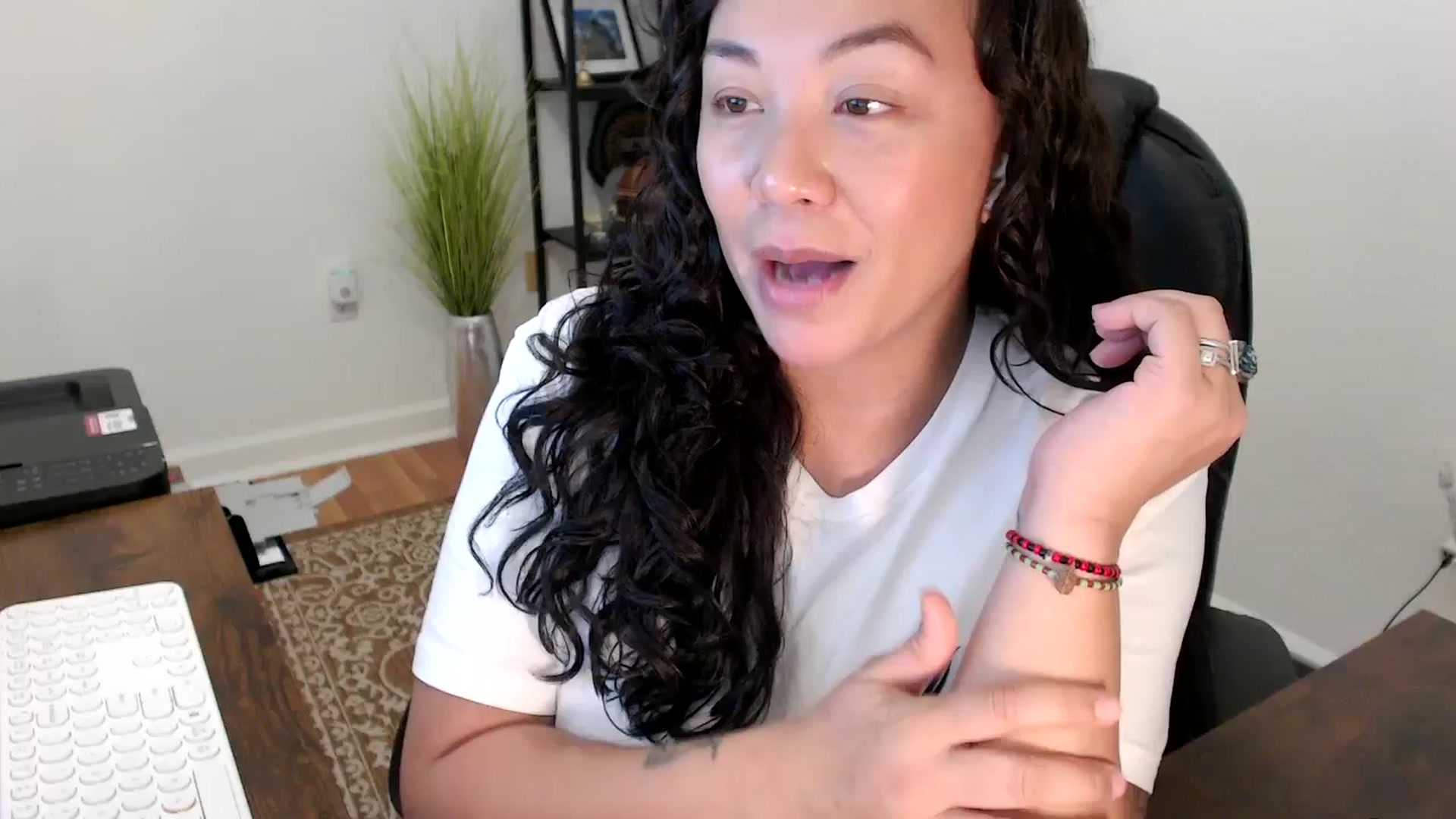 Gallery image thumbnail from MickaylaStar's myfreecams stream on, 11/07/2025, 18:43 image 10 of 20
