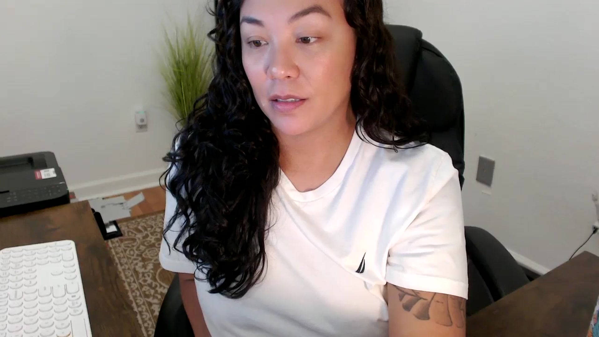 Gallery image thumbnail from MickaylaStar's myfreecams stream on, 11/07/2025, 18:43 image 18 of 20