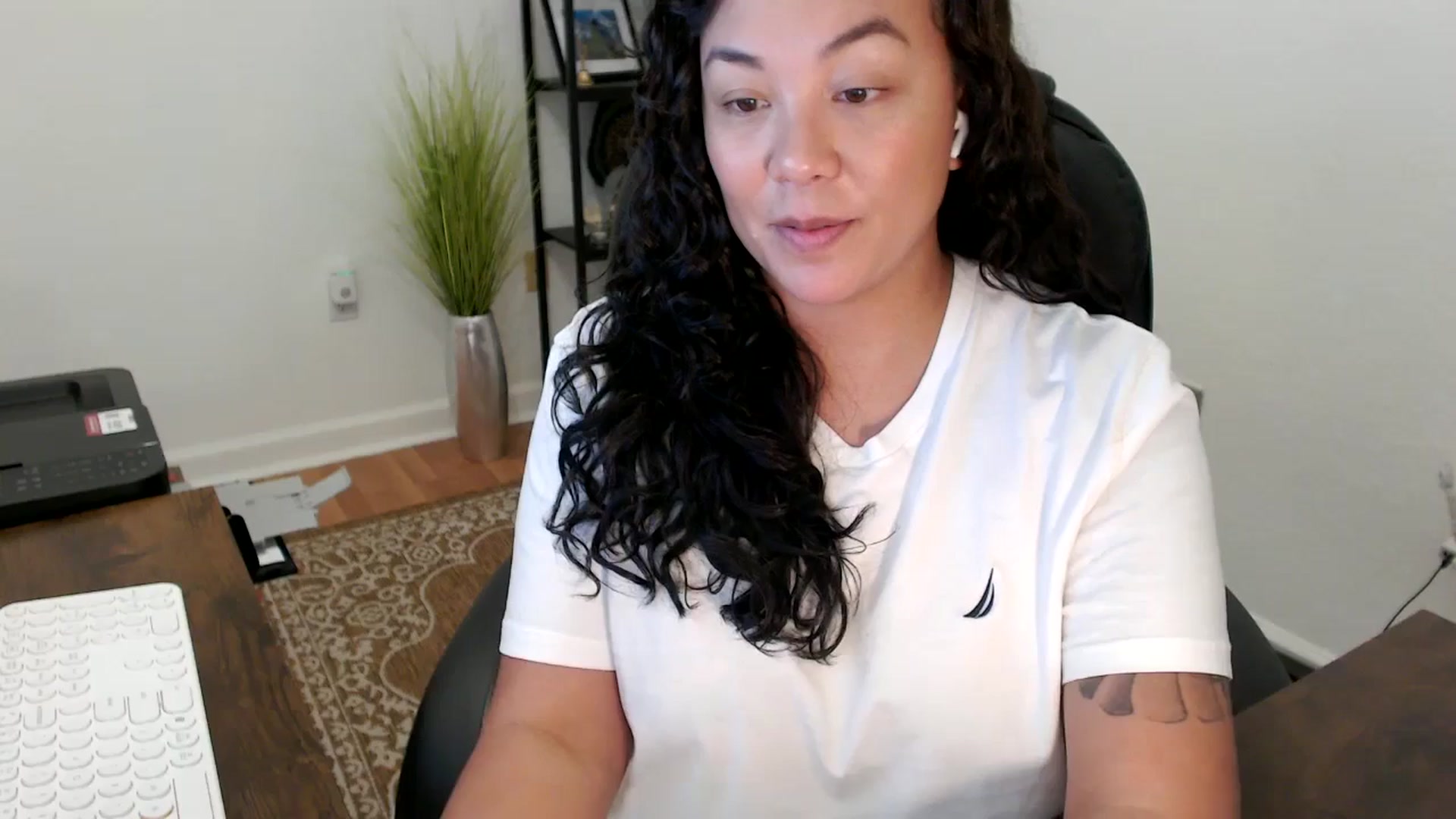 Gallery image thumbnail from MickaylaStar's myfreecams stream on, 11/07/2025, 19:31 image 6 of 20