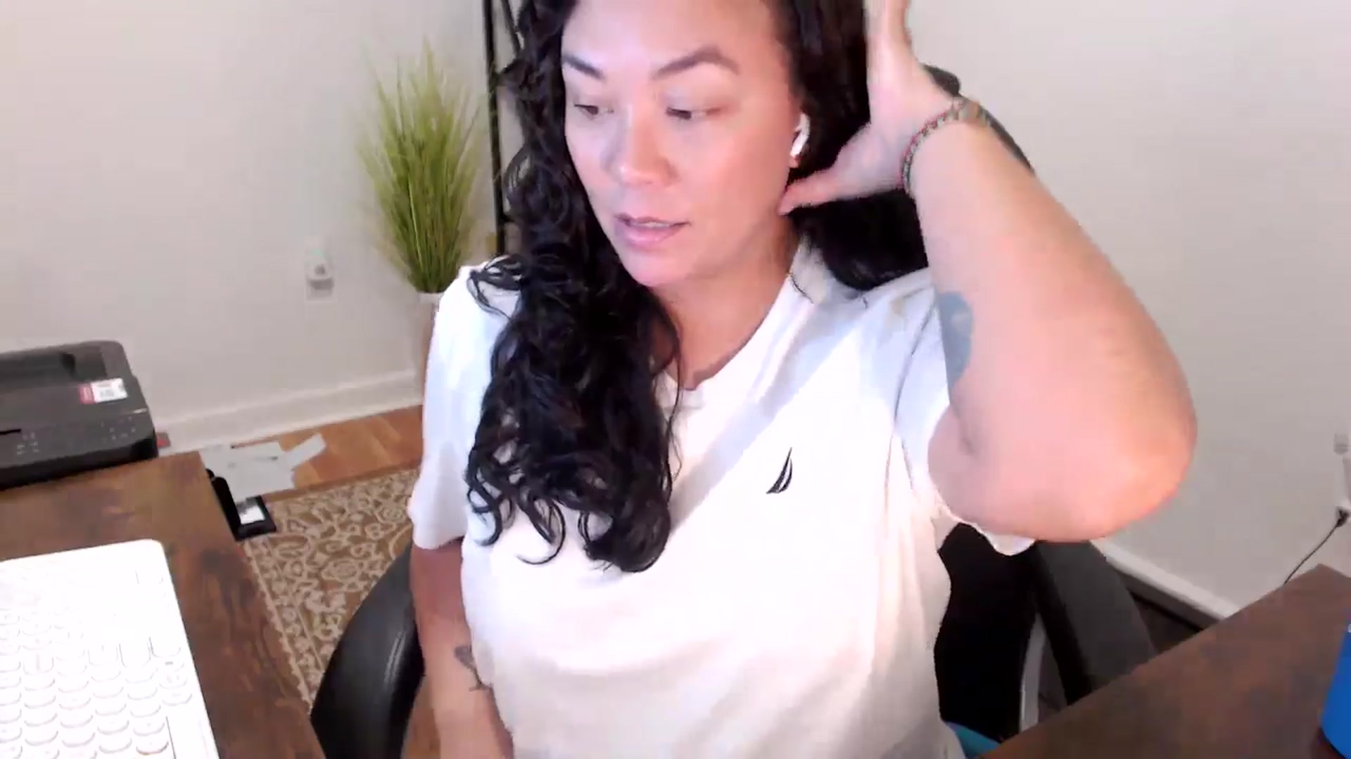 Gallery image thumbnail from MickaylaStar's myfreecams stream on, 11/07/2025, 20:00 image 3 of 20