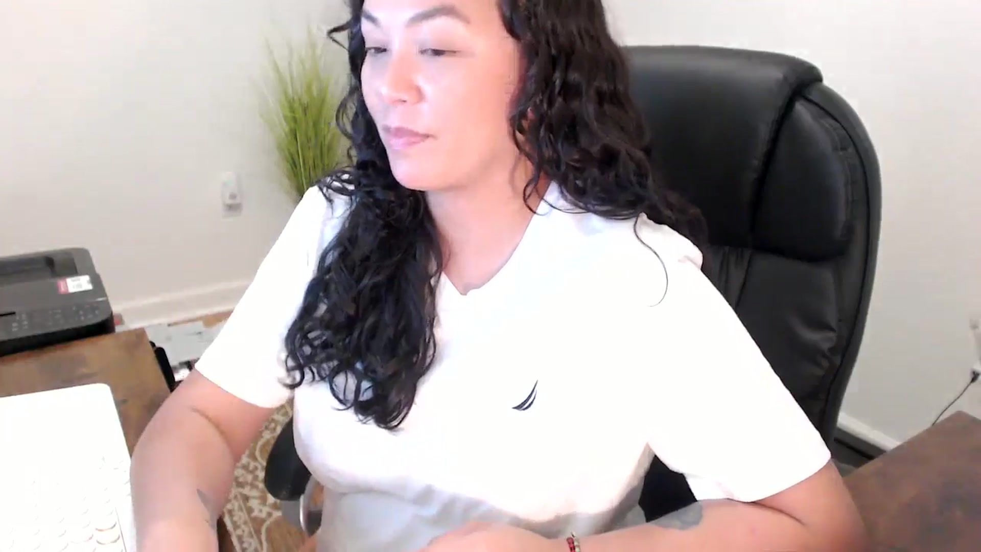 Gallery image thumbnail from MickaylaStar's myfreecams stream on, 11/07/2025, 20:00 image 10 of 20
