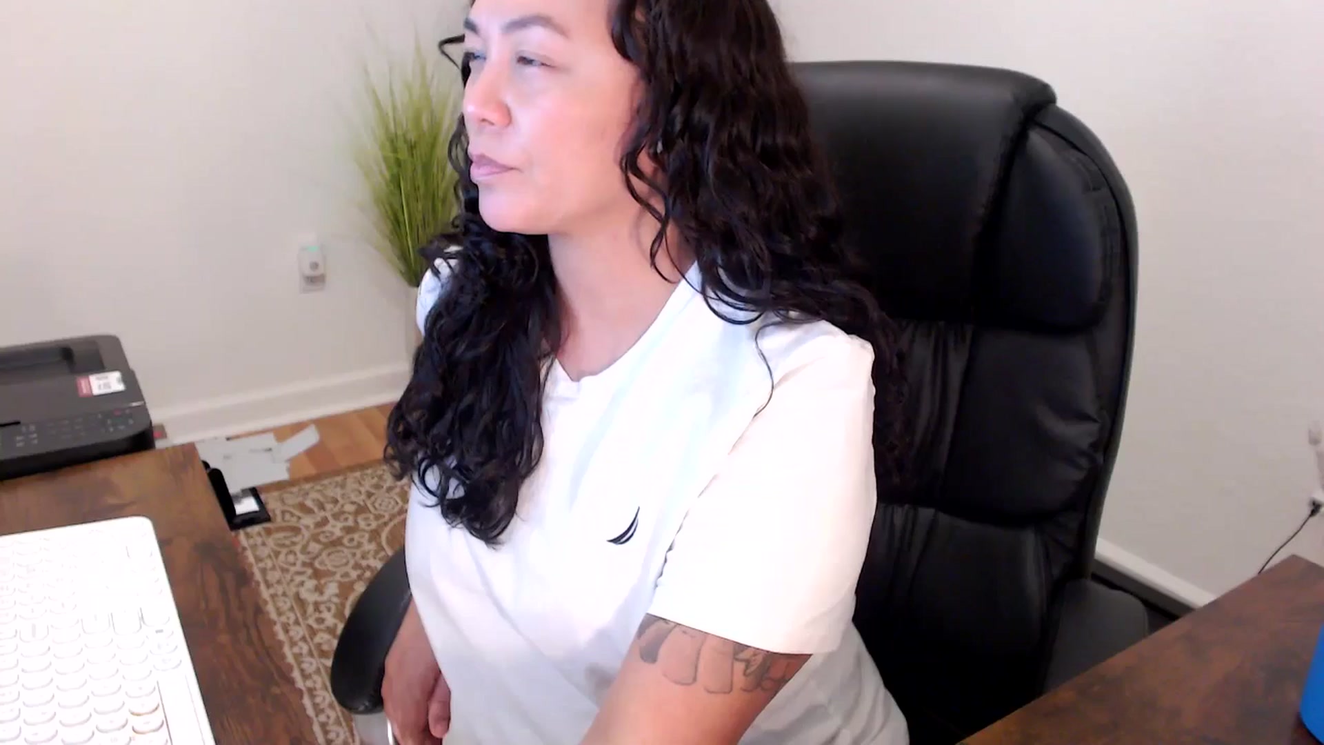 Gallery image thumbnail from MickaylaStar's myfreecams stream on, 11/07/2025, 20:00 image 9 of 20