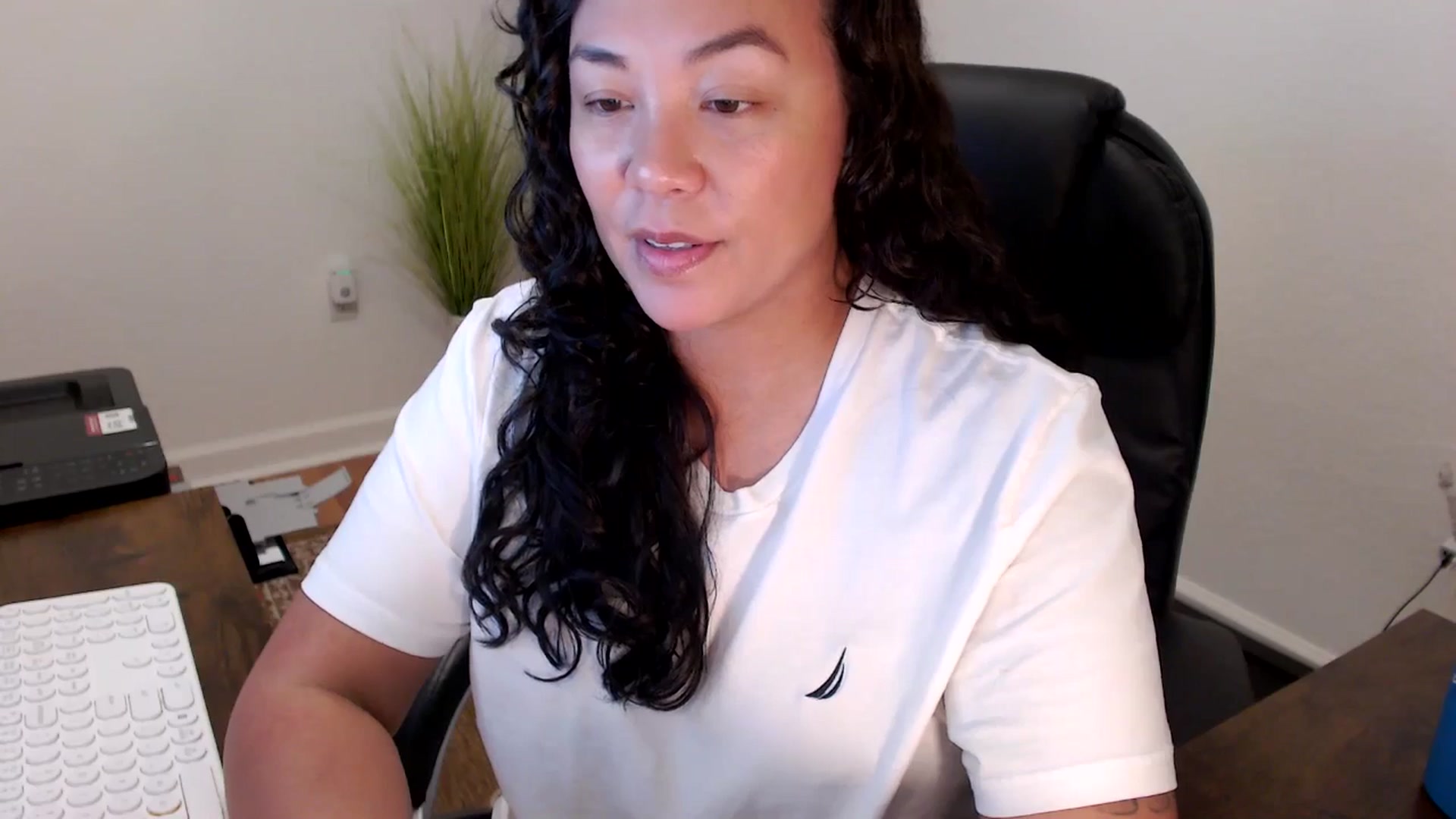 Gallery image thumbnail from MickaylaStar's myfreecams stream on, 11/07/2025, 20:00 image 4 of 20