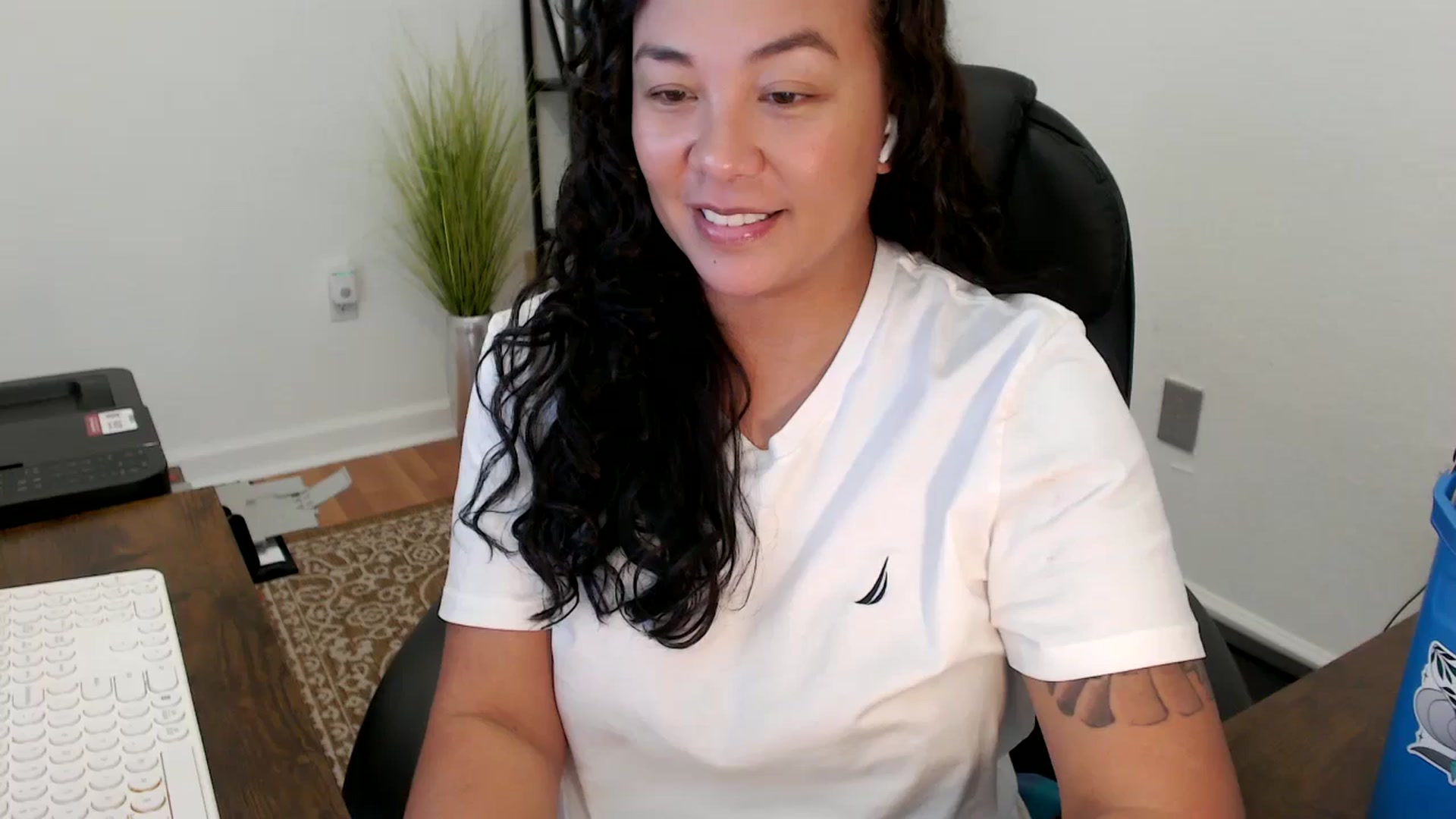 Gallery image thumbnail from MickaylaStar's myfreecams stream on, 11/07/2025, 20:22 image 14 of 20