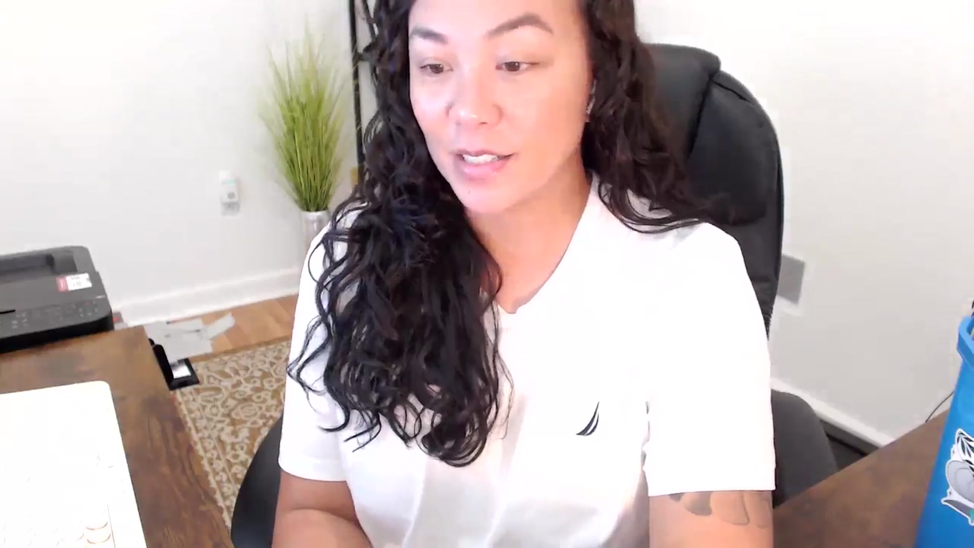 Gallery image thumbnail from MickaylaStar's myfreecams stream on, 11/07/2025, 20:22 image 17 of 20