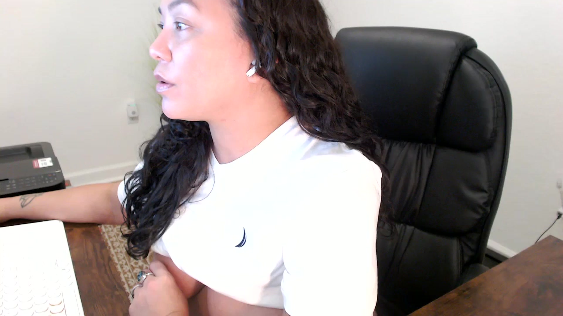Gallery image thumbnail from MickaylaStar's myfreecams stream on, 11/07/2025, 20:58 image 1 of 20