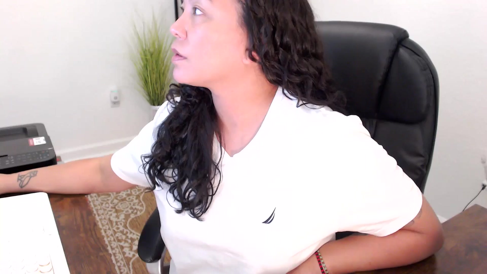 Gallery image thumbnail from MickaylaStar's myfreecams stream on, 11/07/2025, 20:58 image 11 of 20
