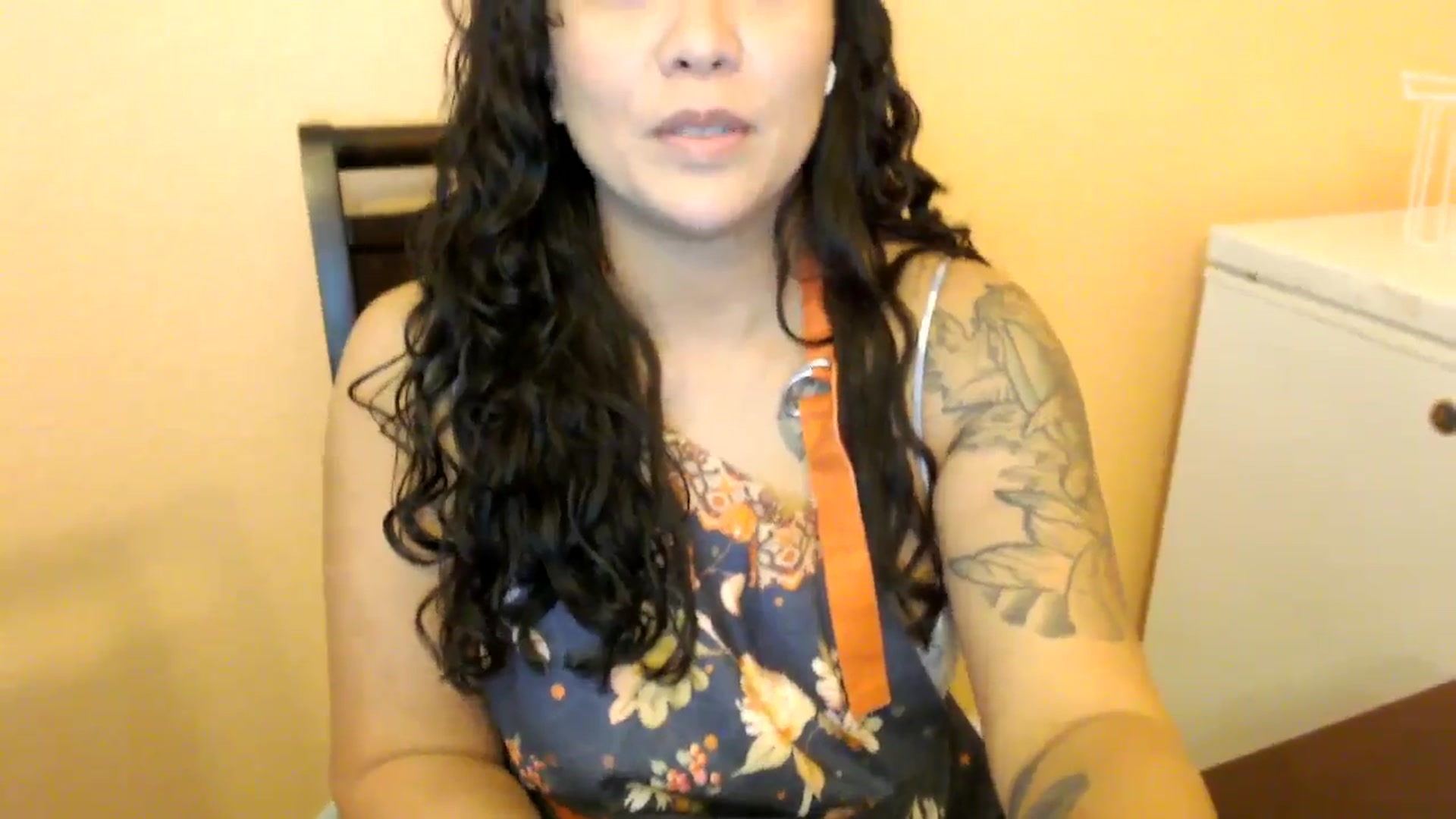 Gallery image thumbnail from MickaylaStar's myfreecams stream on, 11/08/2025, 20:19 image 11 of 20