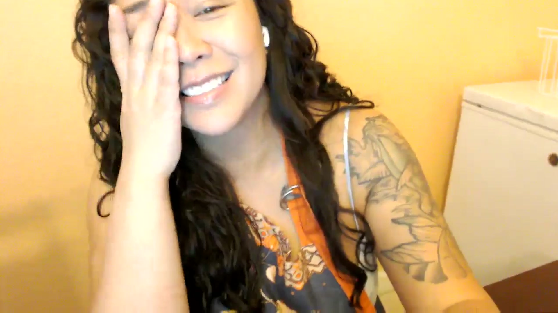 Gallery image thumbnail from MickaylaStar's myfreecams stream on, 11/08/2025, 20:19 image 14 of 20