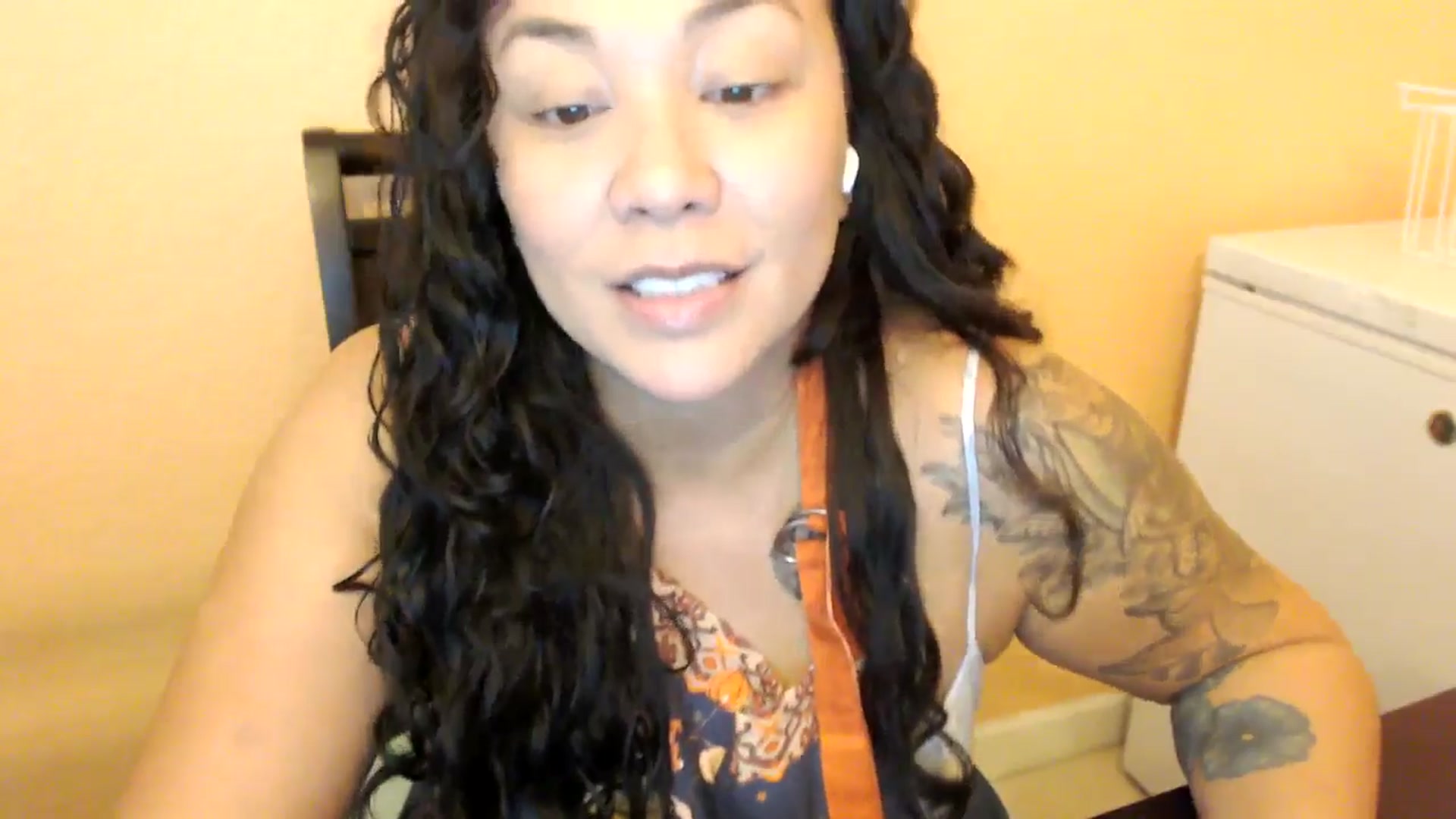 Gallery image thumbnail from MickaylaStar's myfreecams stream on, 11/08/2025, 20:19 image 7 of 20