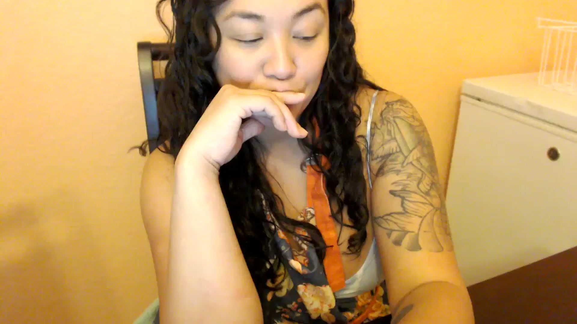 Gallery image thumbnail from MickaylaStar's myfreecams stream on, 11/08/2025, 22:21 image 11 of 20