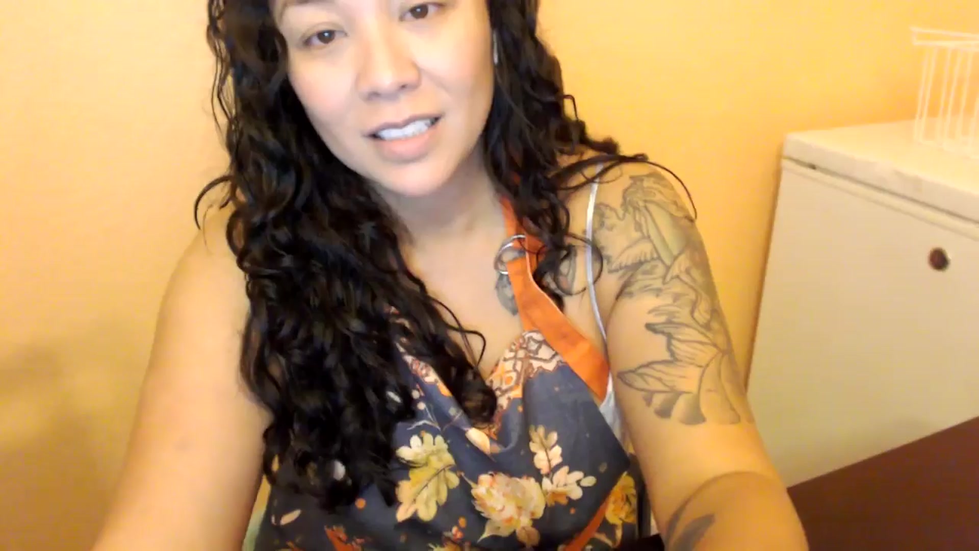 Gallery image thumbnail from MickaylaStar's myfreecams stream on, 11/08/2025, 22:21 image 6 of 20