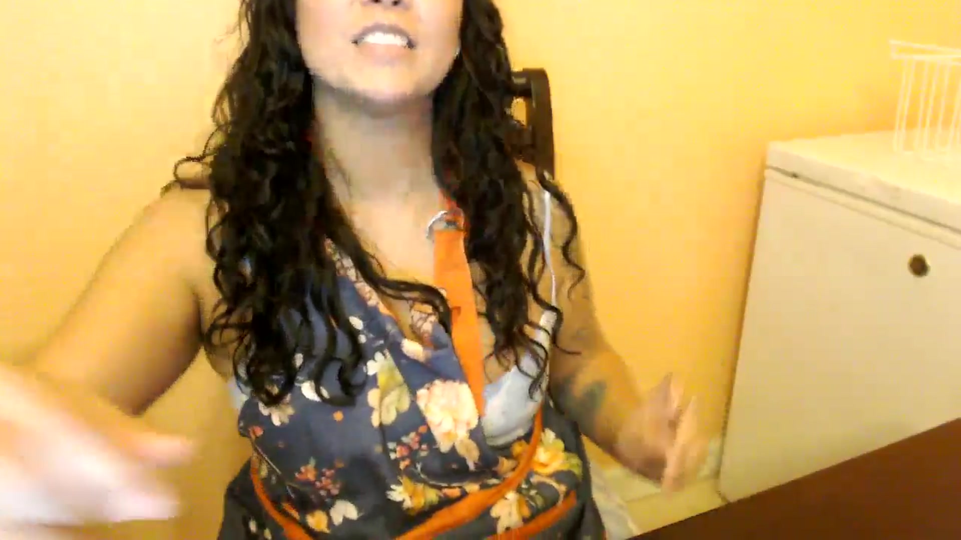 Gallery image thumbnail from MickaylaStar's myfreecams stream on, 11/08/2025, 22:21 image 12 of 20
