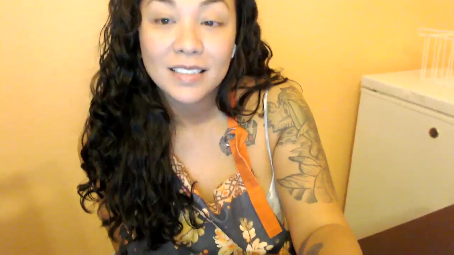 Gallery image thumbnail from MickaylaStar's myfreecams stream on, 11/08/2025, 22:21 image 16 of 20