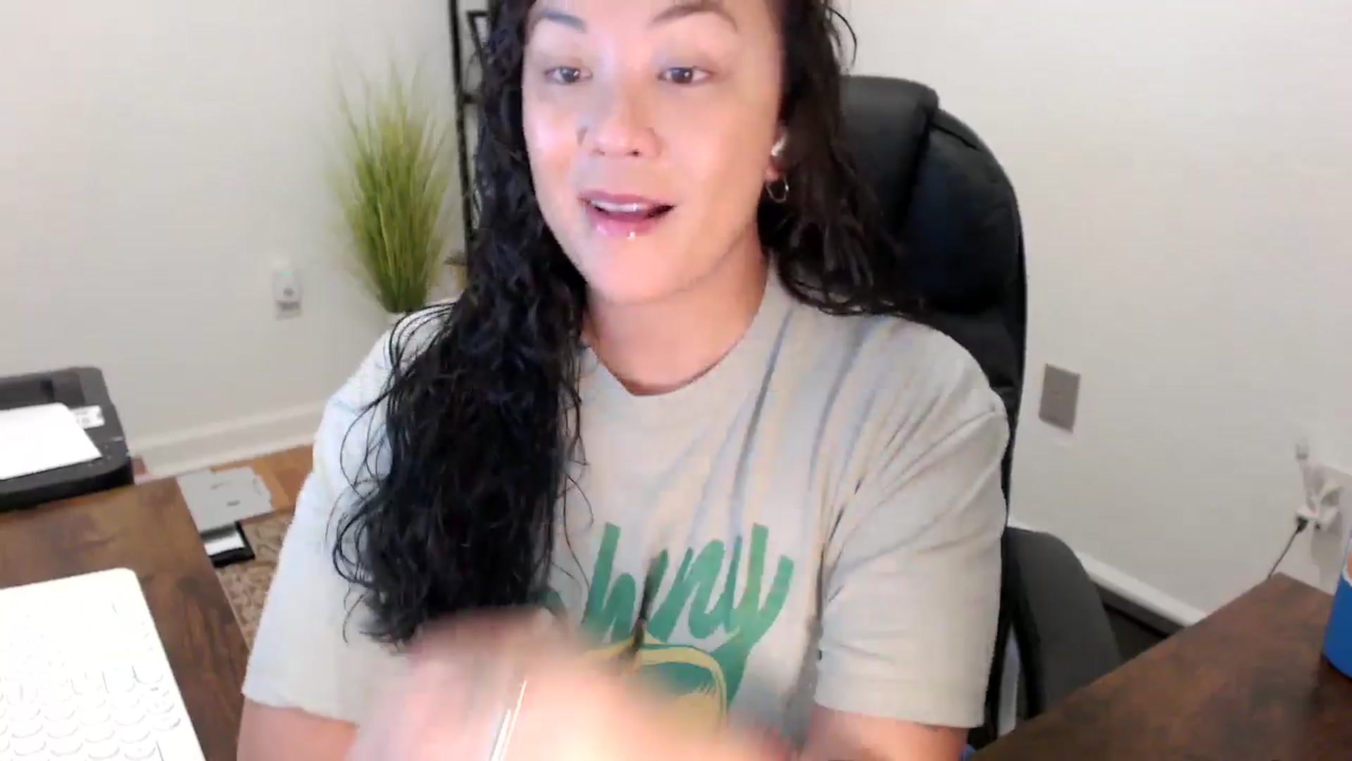 Gallery image thumbnail from MickaylaStar's myfreecams stream on, 11/10/2025, 17:05 image 6 of 20
