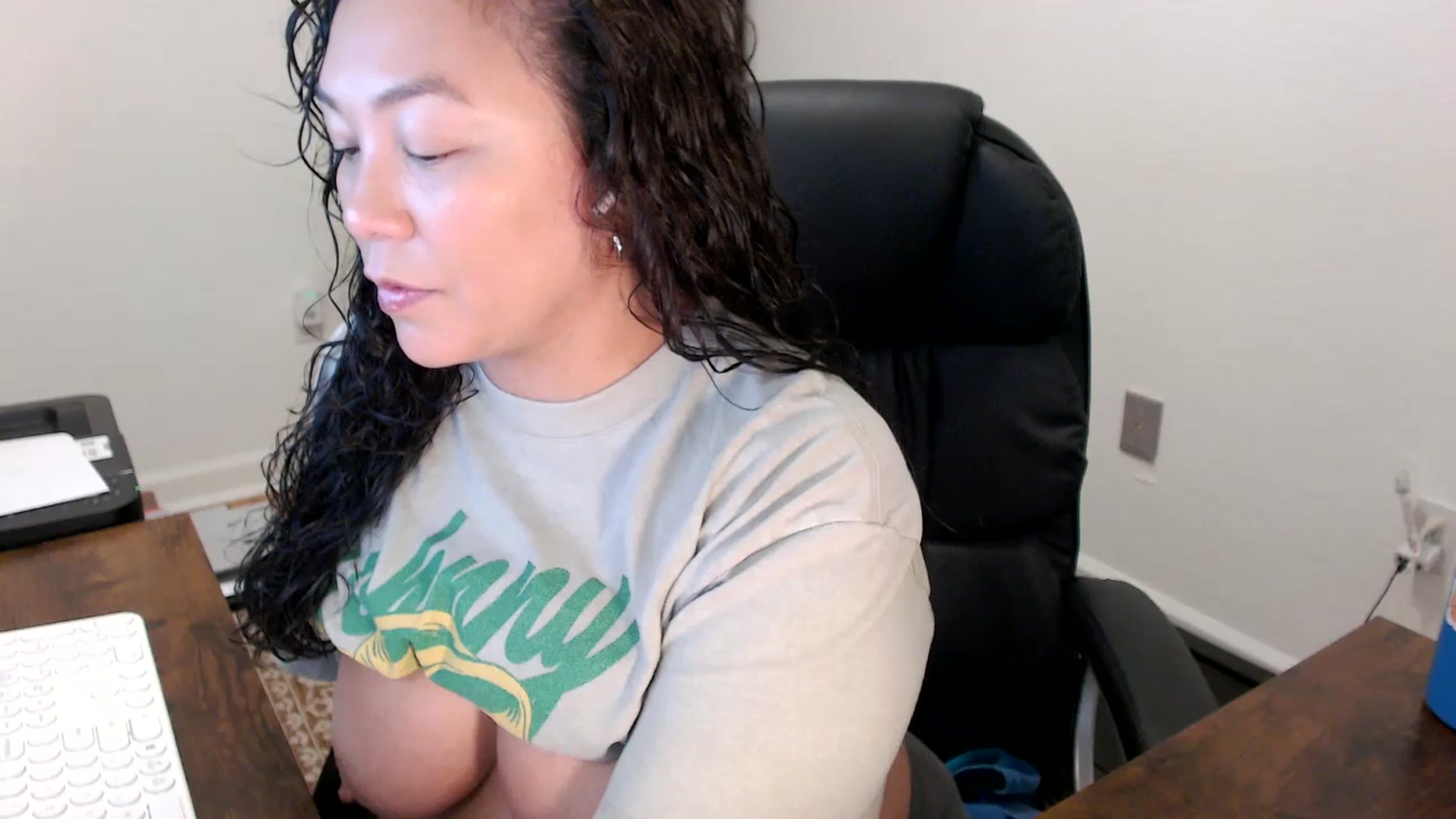 Gallery image thumbnail from MickaylaStar's myfreecams stream on, 11/10/2025, 17:05 image 11 of 20