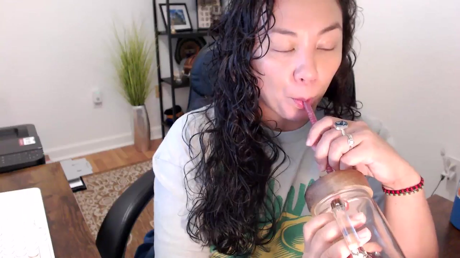 Gallery image thumbnail from MickaylaStar's myfreecams stream on, 11/10/2025, 17:23 image 12 of 20