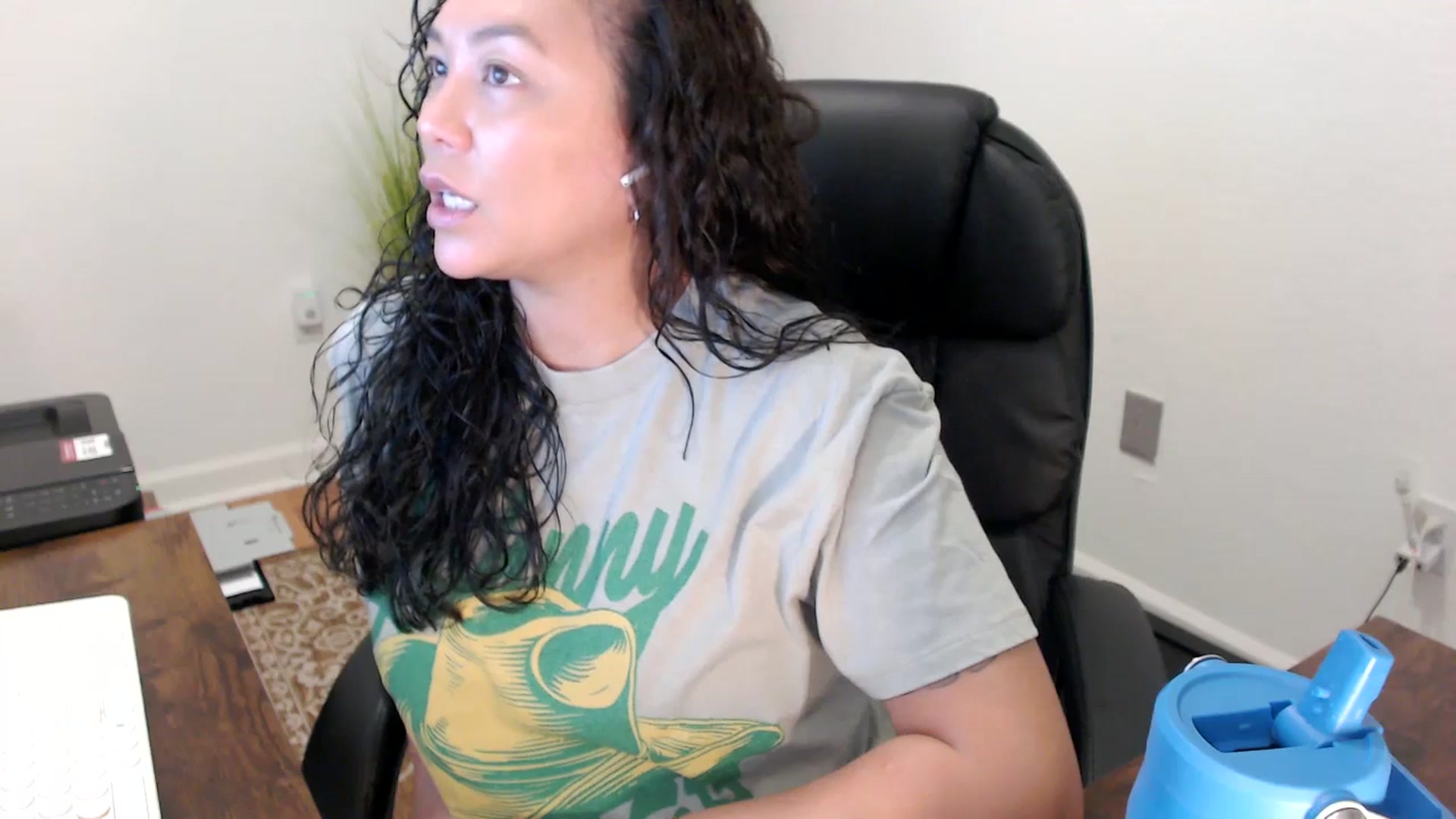 Gallery image thumbnail from MickaylaStar's myfreecams stream on, 11/10/2025, 17:53 image 2 of 20