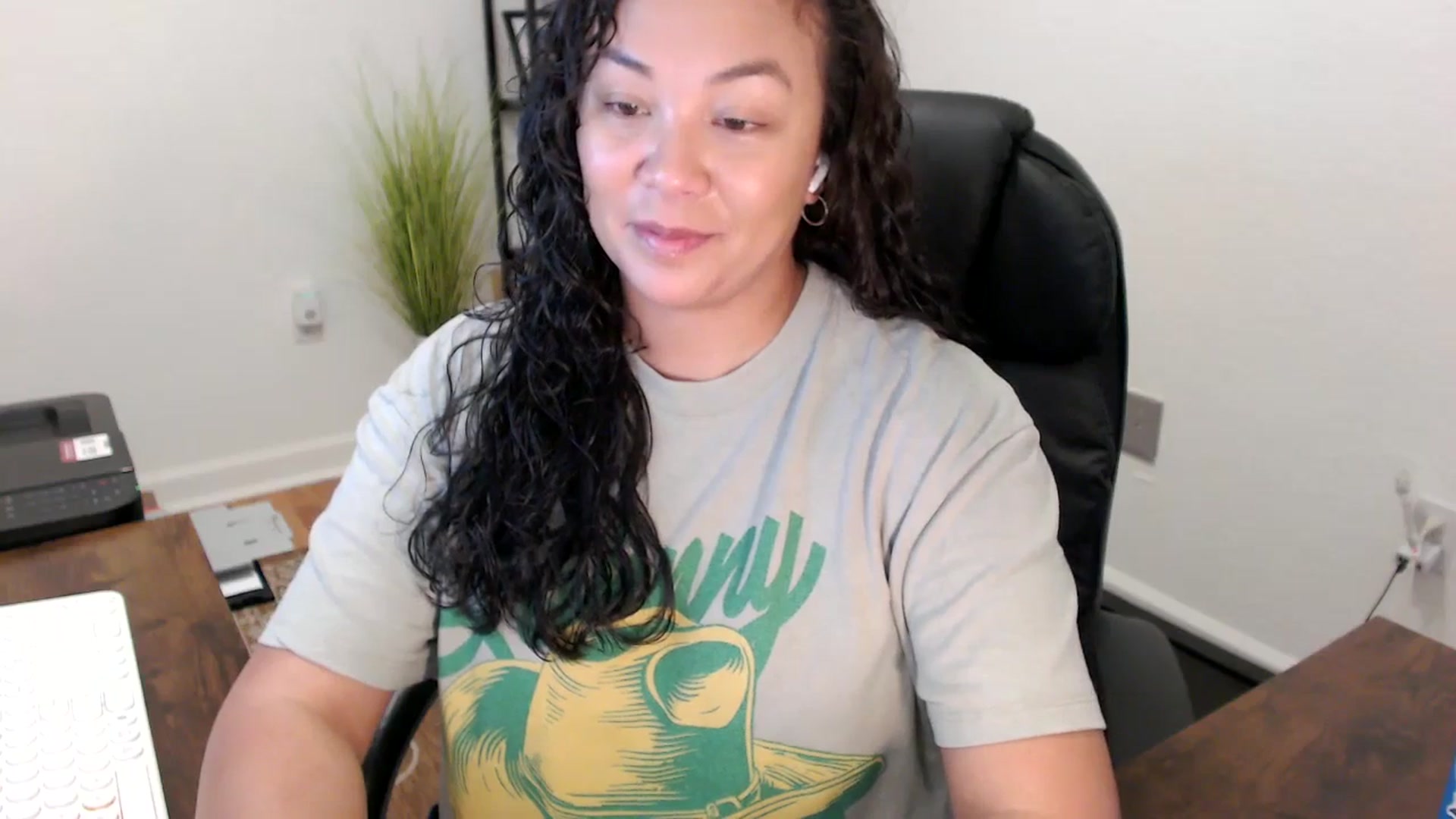 Gallery image thumbnail from MickaylaStar's myfreecams stream on, 11/10/2025, 17:53 image 19 of 20