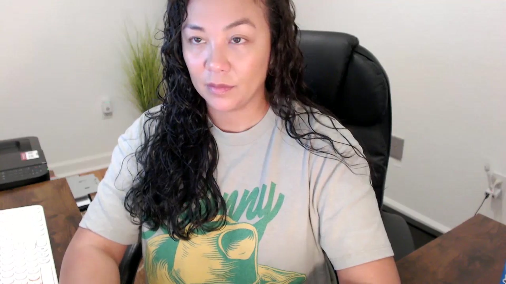 Gallery image thumbnail from MickaylaStar's myfreecams stream on, 11/10/2025, 17:53 image 18 of 20