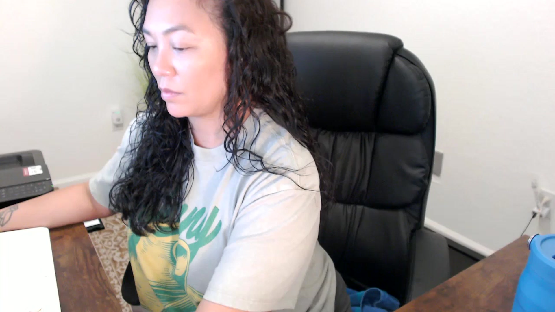 Gallery image thumbnail from MickaylaStar's myfreecams stream on, 11/10/2025, 17:53 image 5 of 20