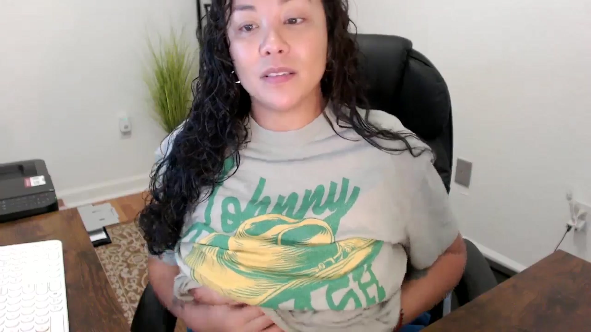 Gallery image thumbnail from MickaylaStar's myfreecams stream on, 11/10/2025, 18:43 image 3 of 20