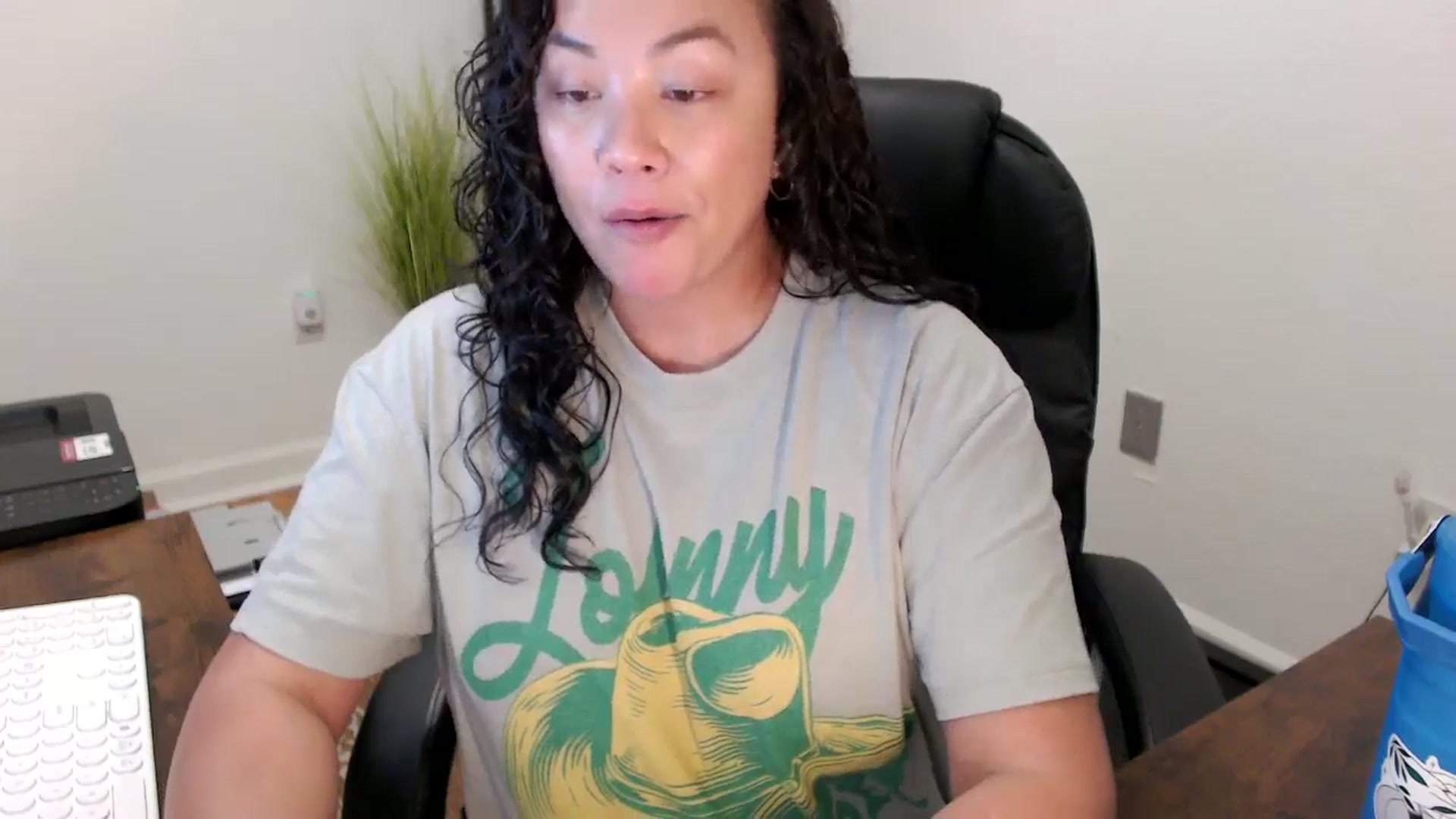 Gallery image thumbnail from MickaylaStar's myfreecams stream on, 11/10/2025, 19:38 image 4 of 20