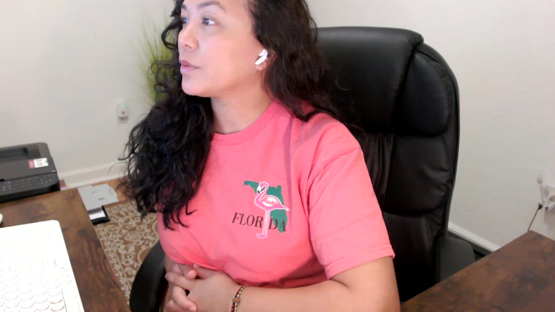 Gallery image thumbnail from MickaylaStar's myfreecams stream on, 11/11/2025, 16:01 image 16 of 20