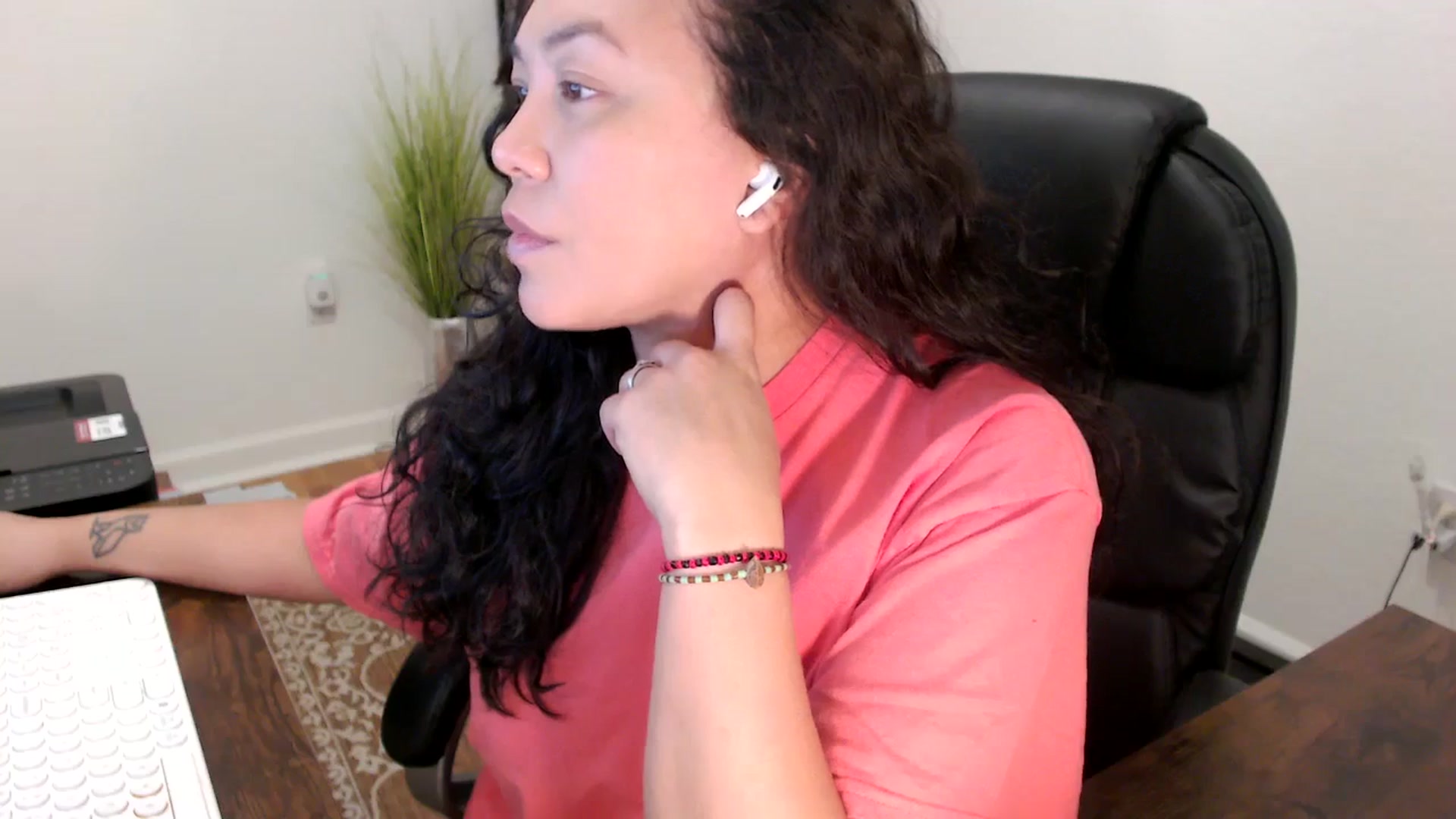 Gallery image thumbnail from MickaylaStar's myfreecams stream on, 11/11/2025, 16:01 image 15 of 20