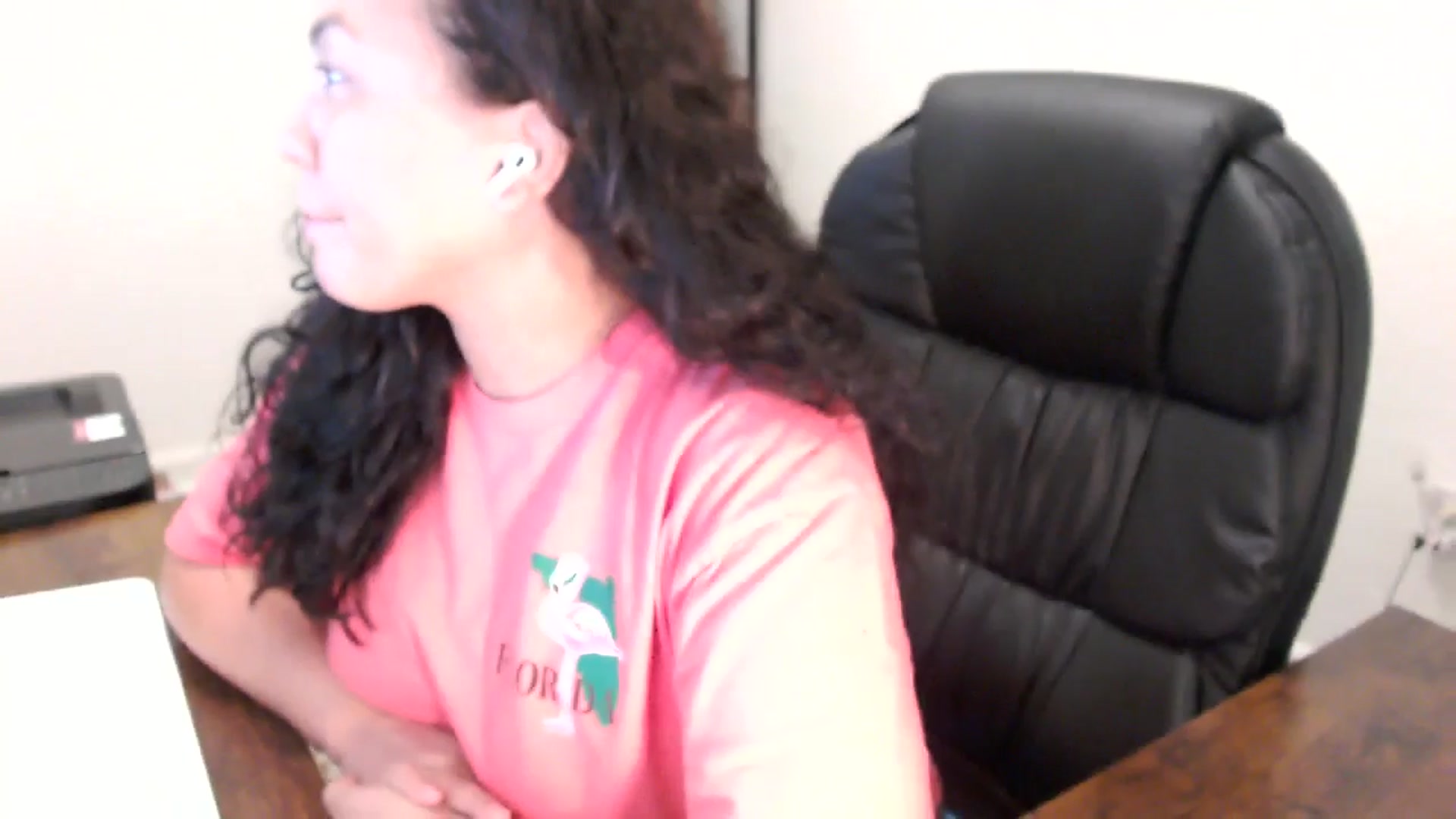 Gallery image thumbnail from MickaylaStar's myfreecams stream on, 11/11/2025, 16:01 image 4 of 20