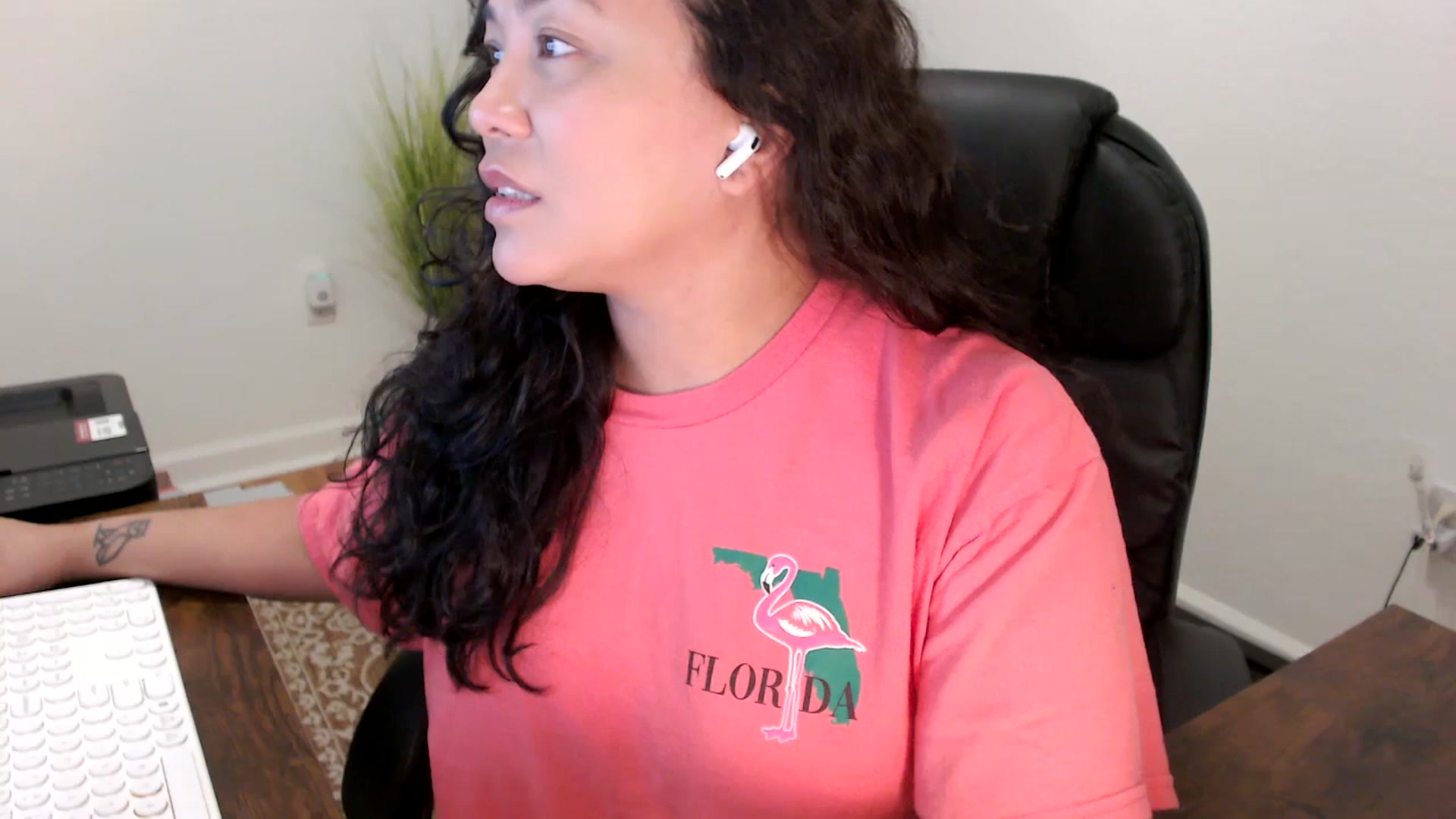 Gallery image thumbnail from MickaylaStar's myfreecams stream on, 11/11/2025, 16:01 image 11 of 20