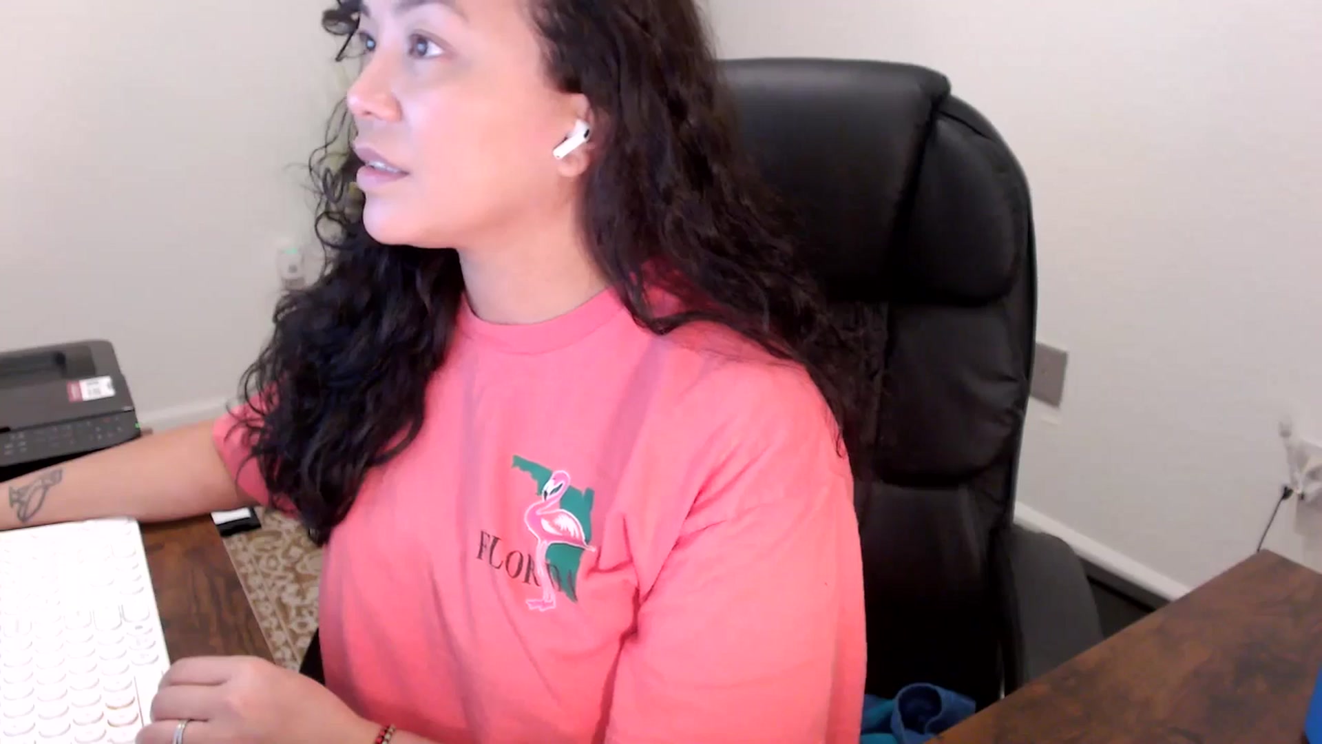 Gallery image thumbnail from MickaylaStar's myfreecams stream on, 11/11/2025, 16:45 image 18 of 20