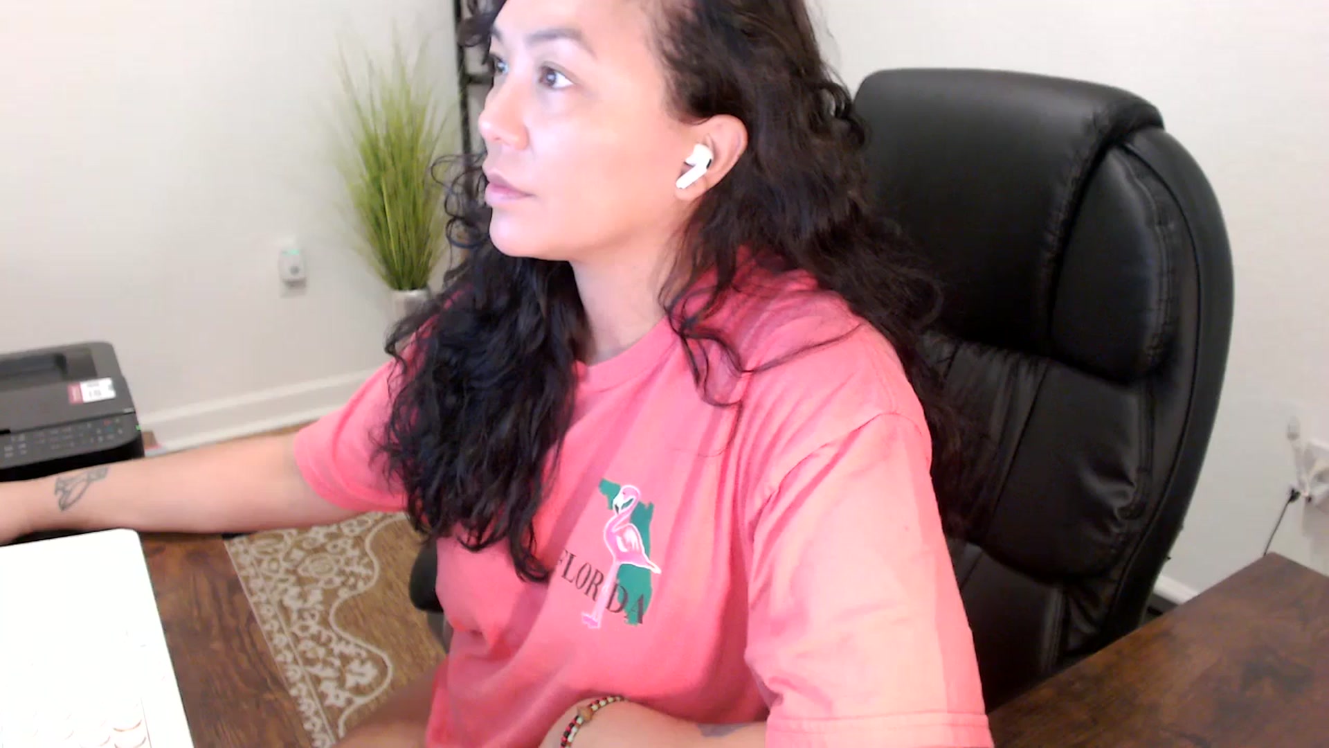 Gallery image thumbnail from MickaylaStar's myfreecams stream on, 11/11/2025, 16:45 image 3 of 20