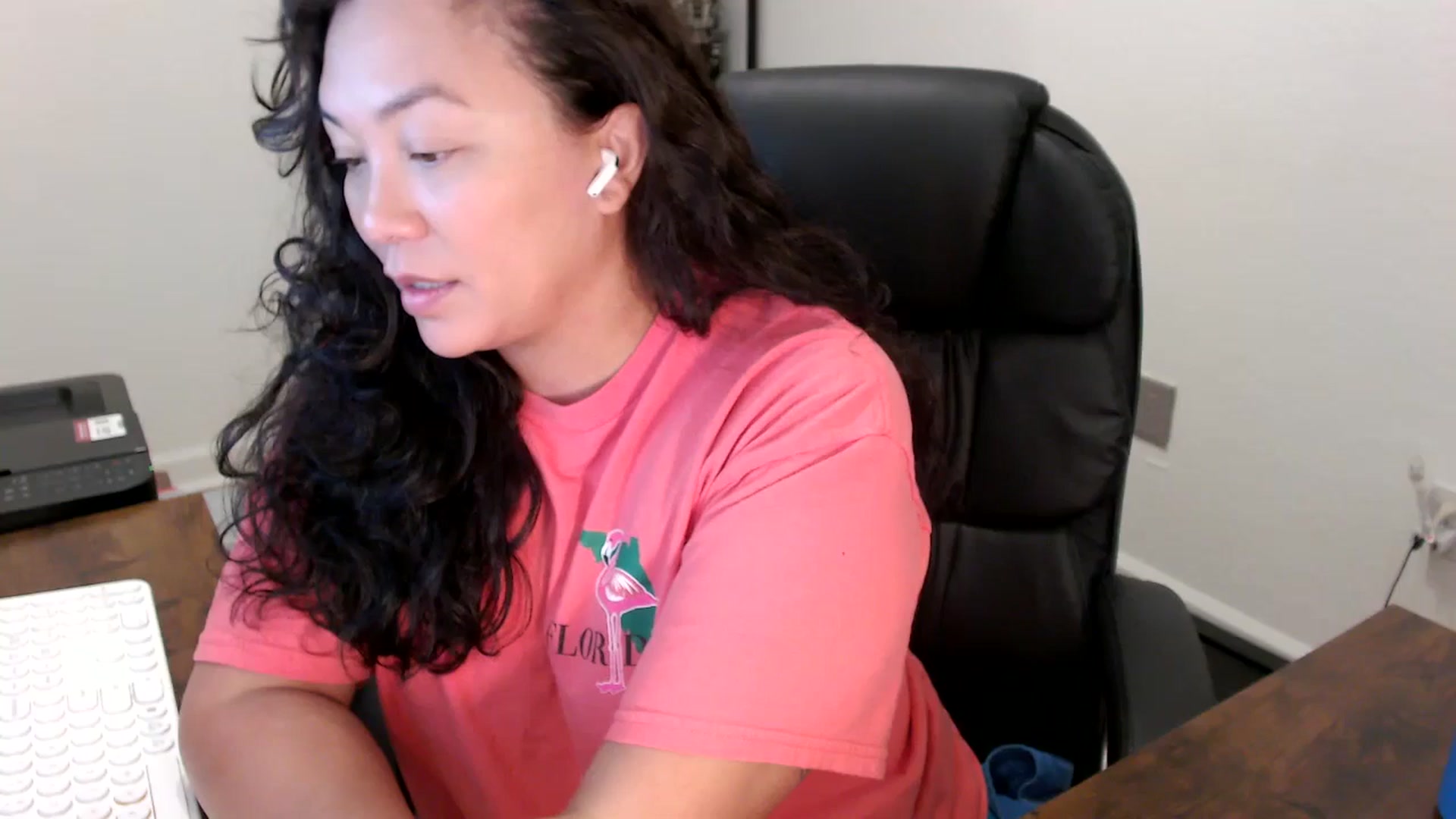 Gallery image thumbnail from MickaylaStar's myfreecams stream on, 11/11/2025, 16:45 image 14 of 20