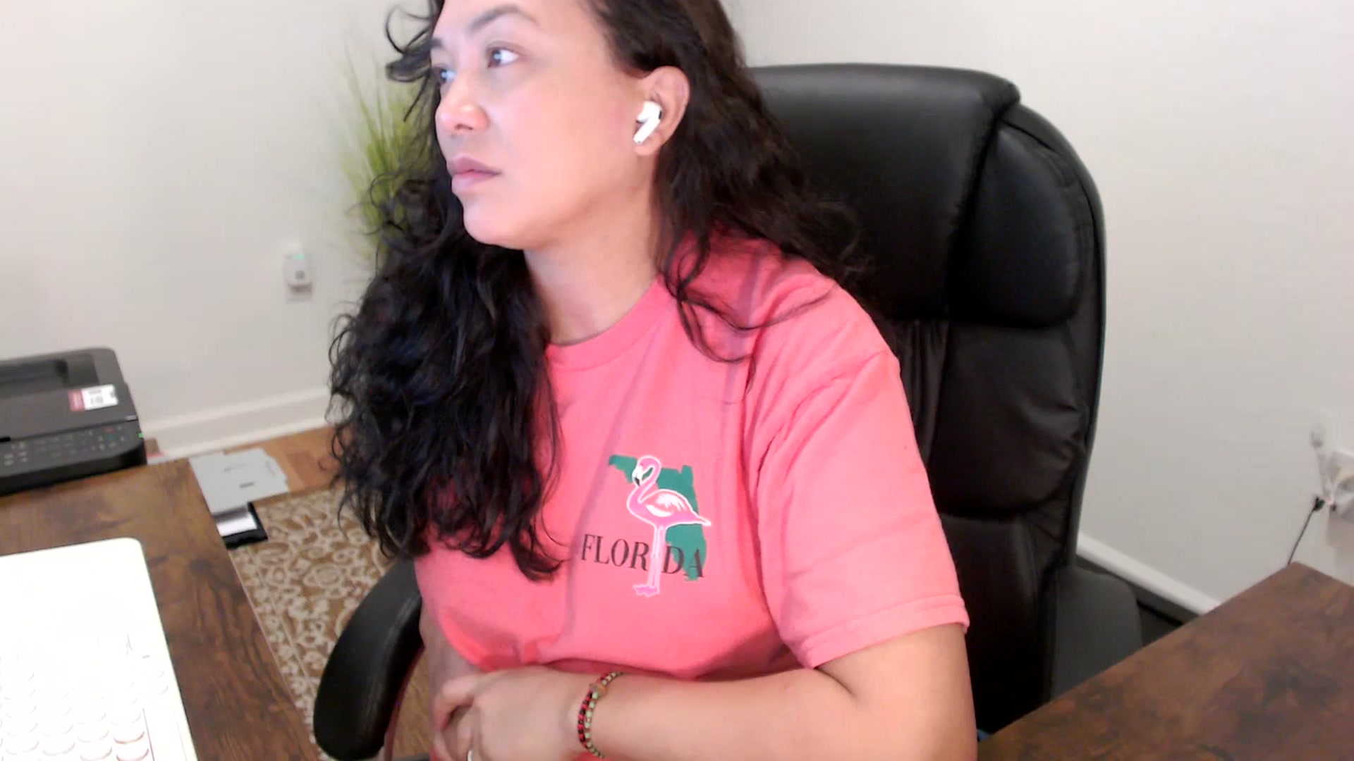 Gallery image thumbnail from MickaylaStar's myfreecams stream on, 11/11/2025, 16:45 image 5 of 20