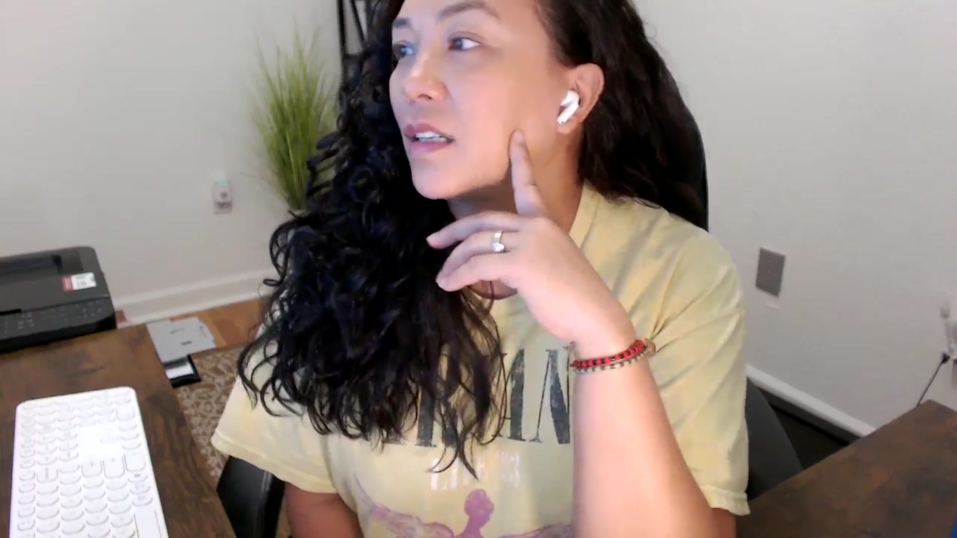 Gallery image thumbnail from MickaylaStar's myfreecams stream on, 11/12/2025, 16:50 image 17 of 20