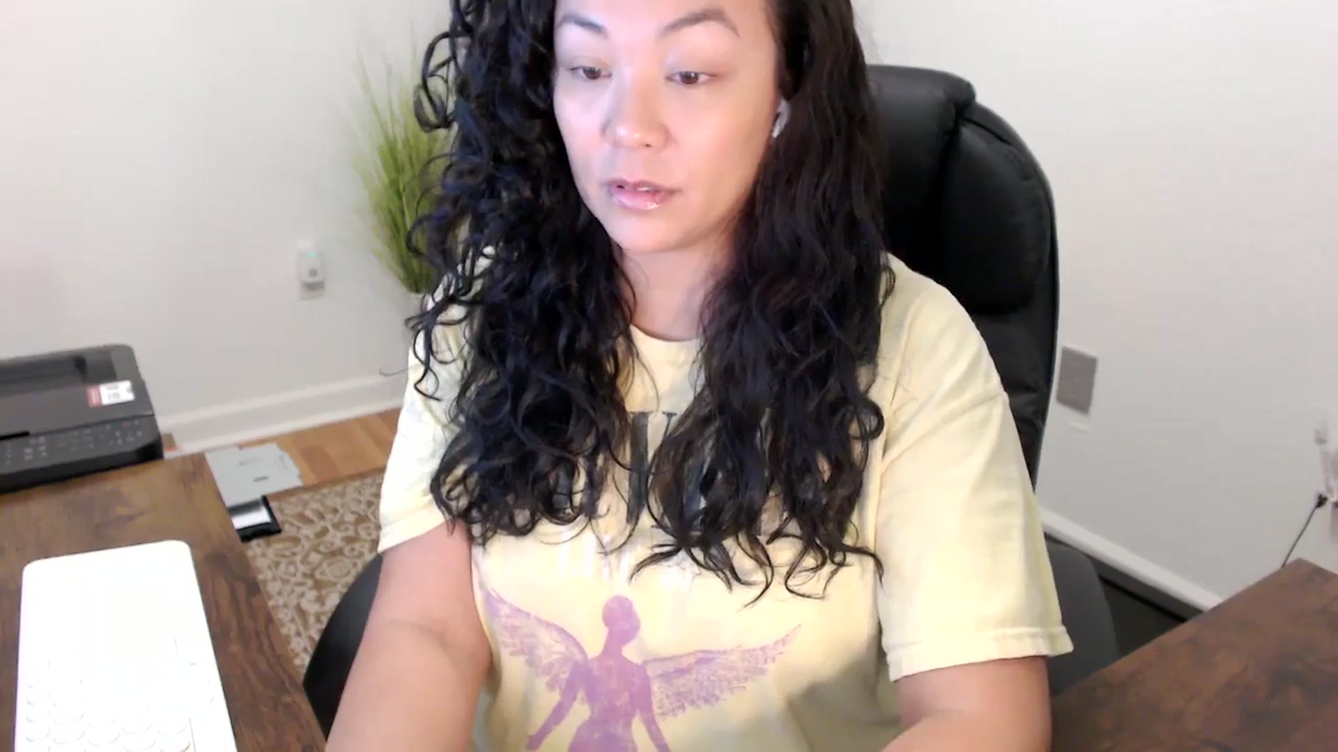 Gallery image thumbnail from MickaylaStar's myfreecams stream on, 11/12/2025, 16:50 image 2 of 20