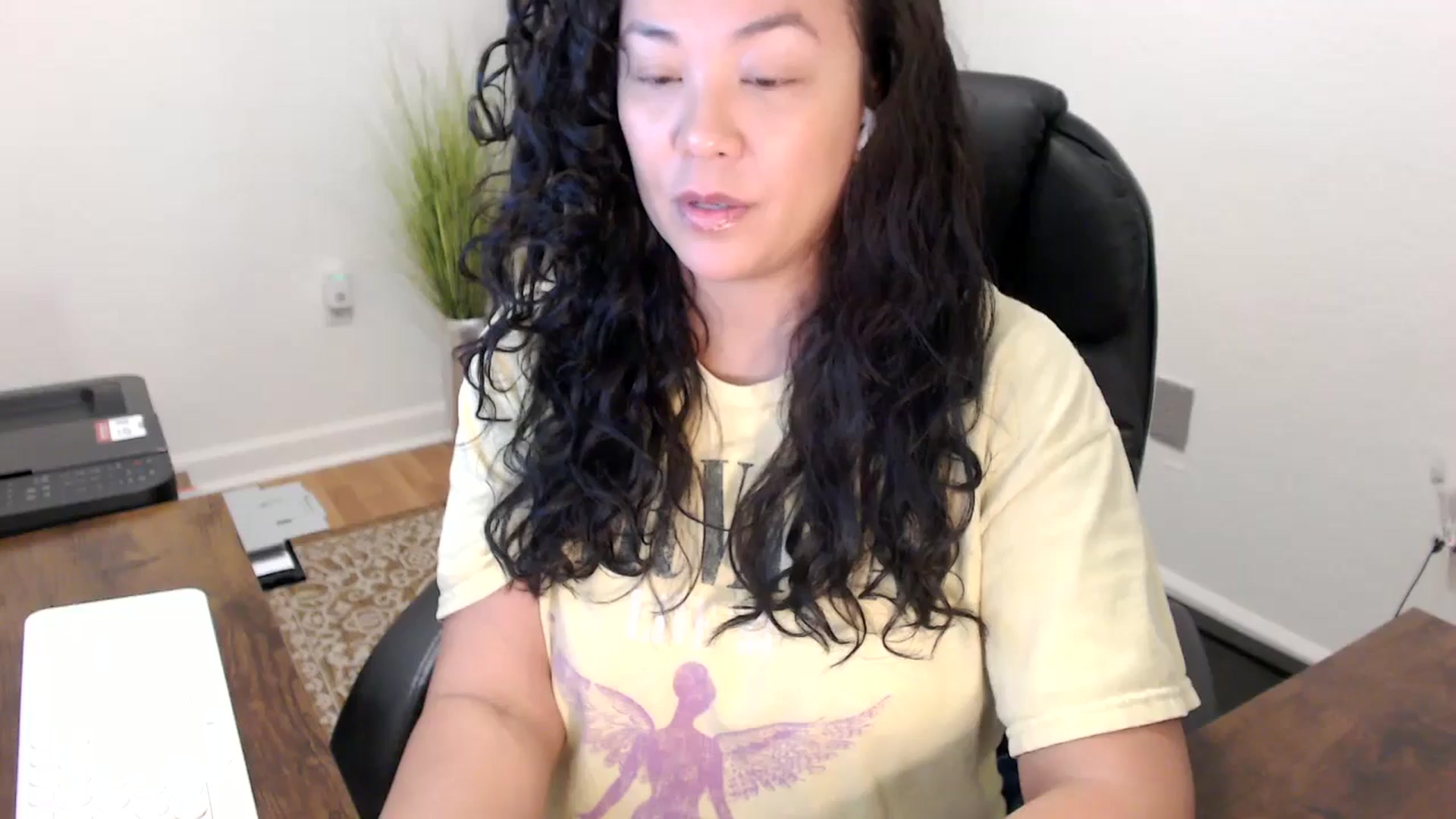 Gallery image thumbnail from MickaylaStar's myfreecams stream on, 11/12/2025, 16:50 image 1 of 20