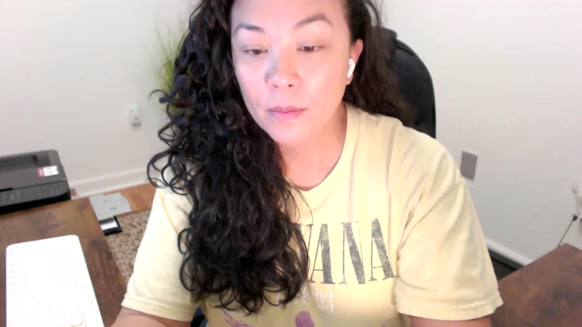 Gallery image thumbnail from MickaylaStar's myfreecams stream on, 11/12/2025, 17:52 image 17 of 20