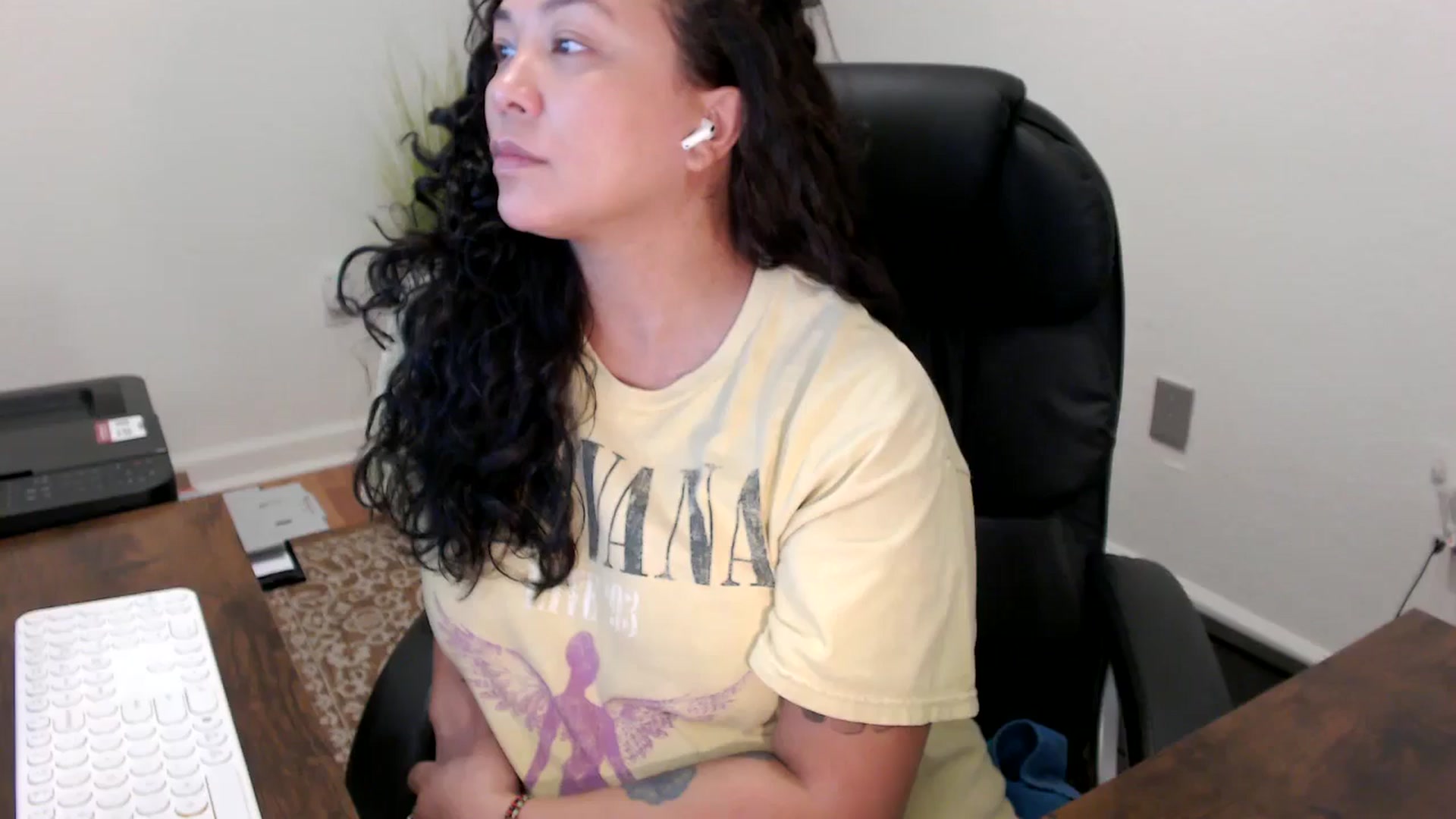 Gallery image thumbnail from MickaylaStar's myfreecams stream on, 11/12/2025, 17:52 image 14 of 20